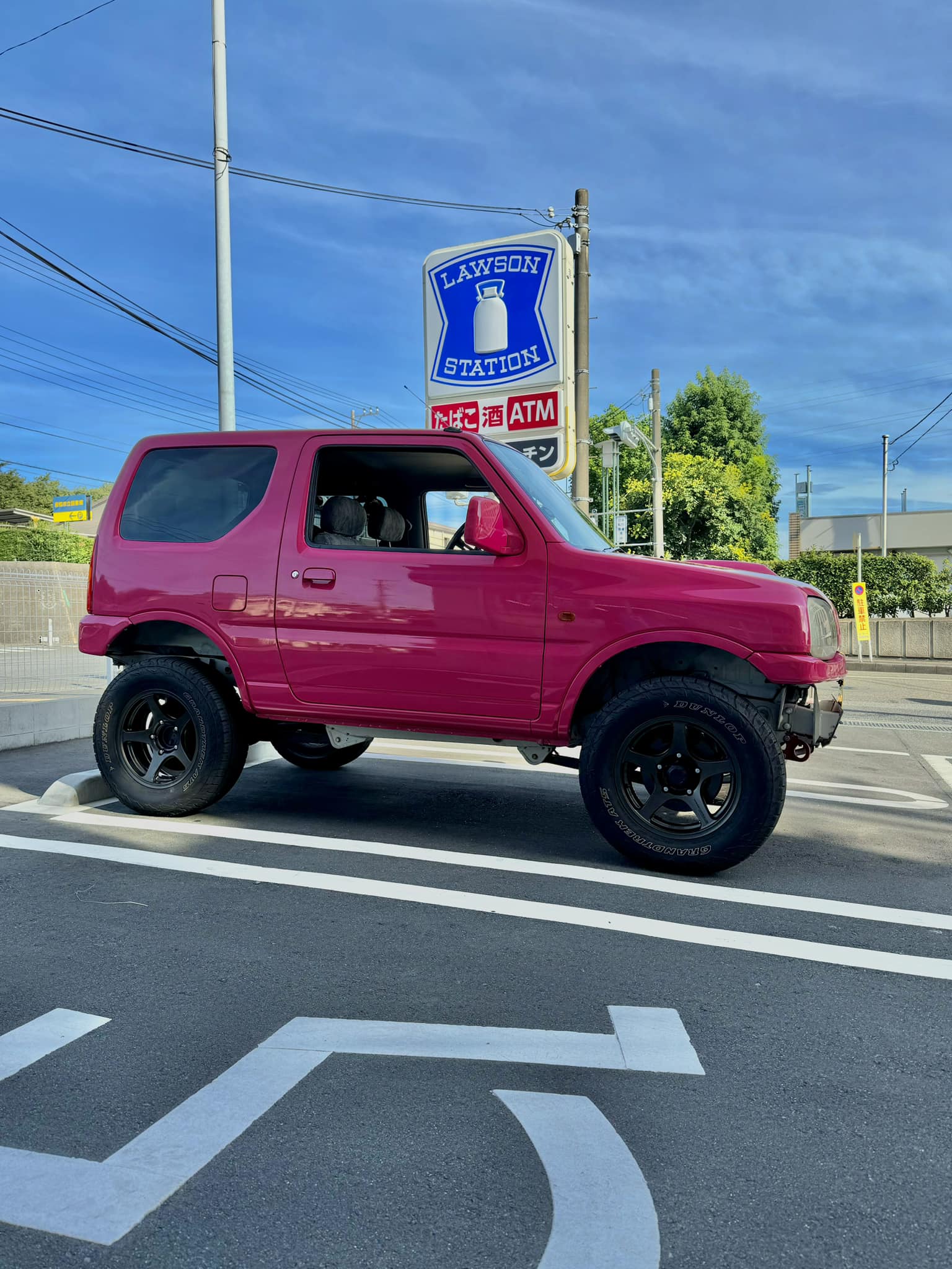 ⛅️ Chiffon Ivory Metallic Suzuki Jimny ? 16” WORK Crag Galvatre 