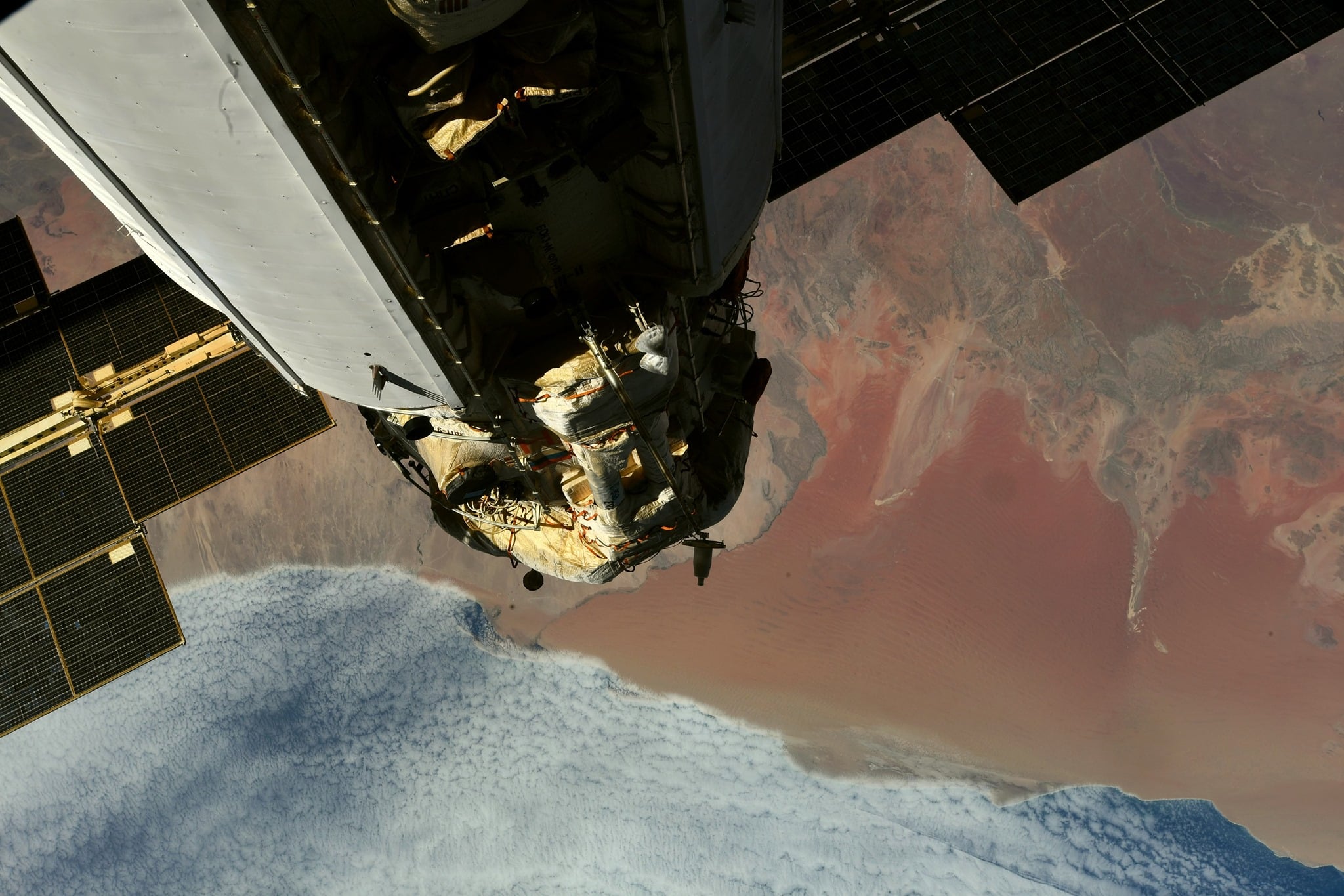 🇫🇷 ... - Fan de l'ISS - Station Spatiale Internationale