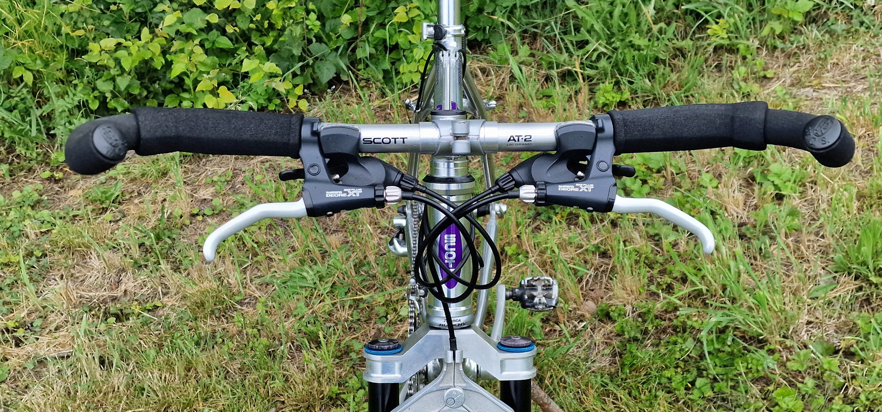 SCOTT SUPERAMERICAN 1994 SHI XT 737