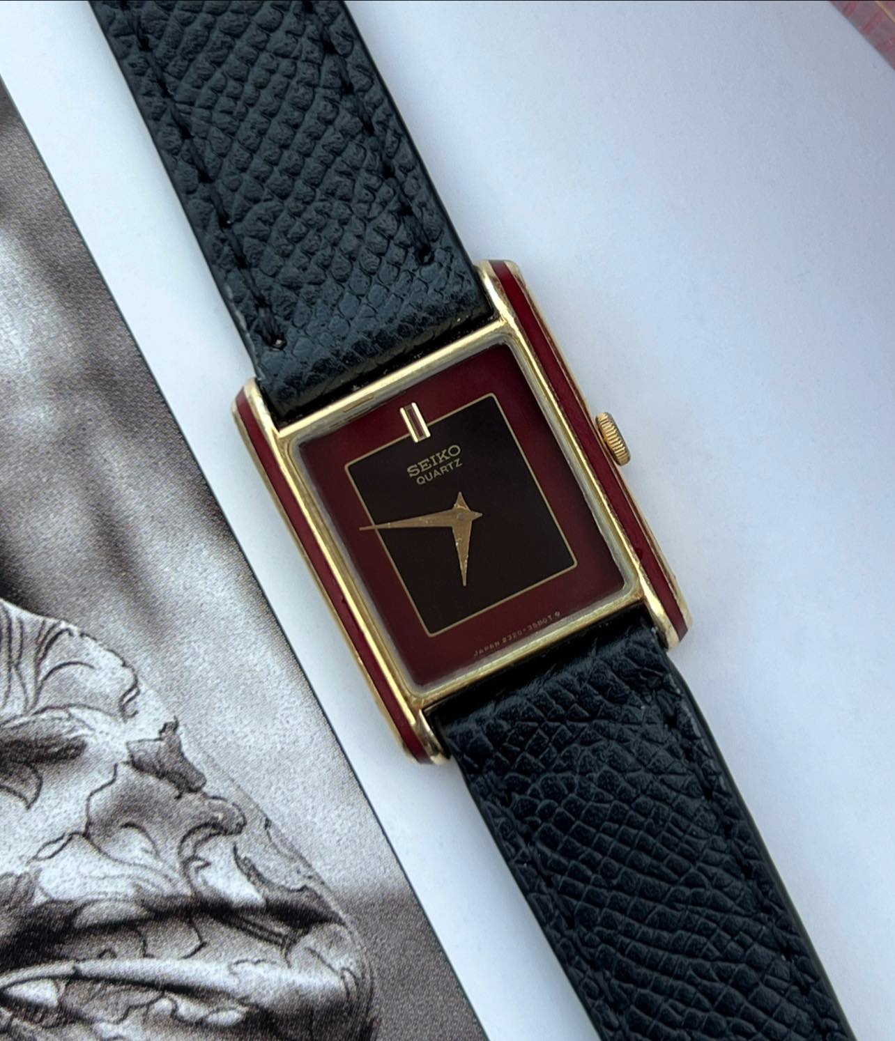 1981 Rare Seiko Tank Burgundy Dial Collectible