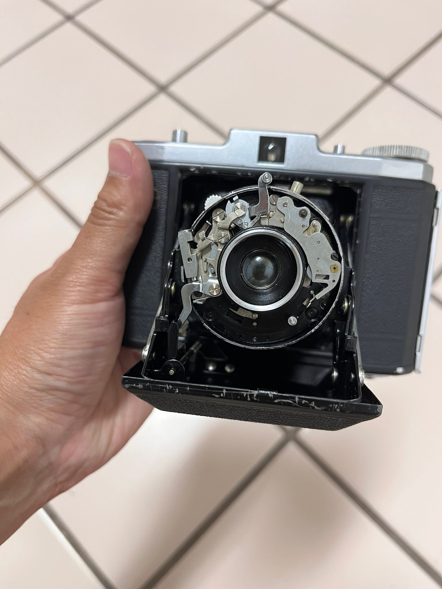 Can a neglected Zeiss Ikon Novar Anastigmat 75mm f3.5 lens be