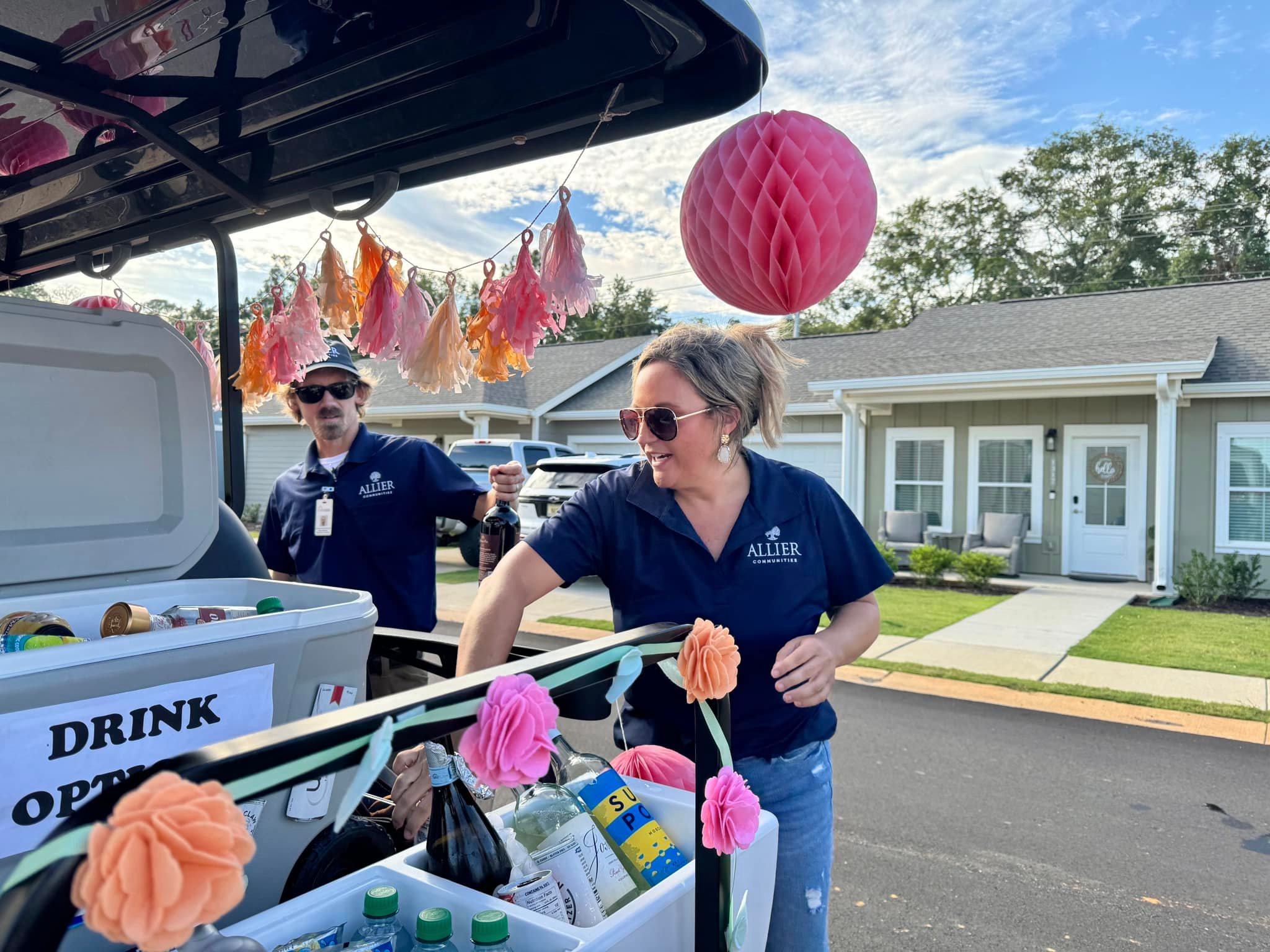 Allier Foley - 🛺 🌼HONK HONK - Heres a few pics from our... | Facebook