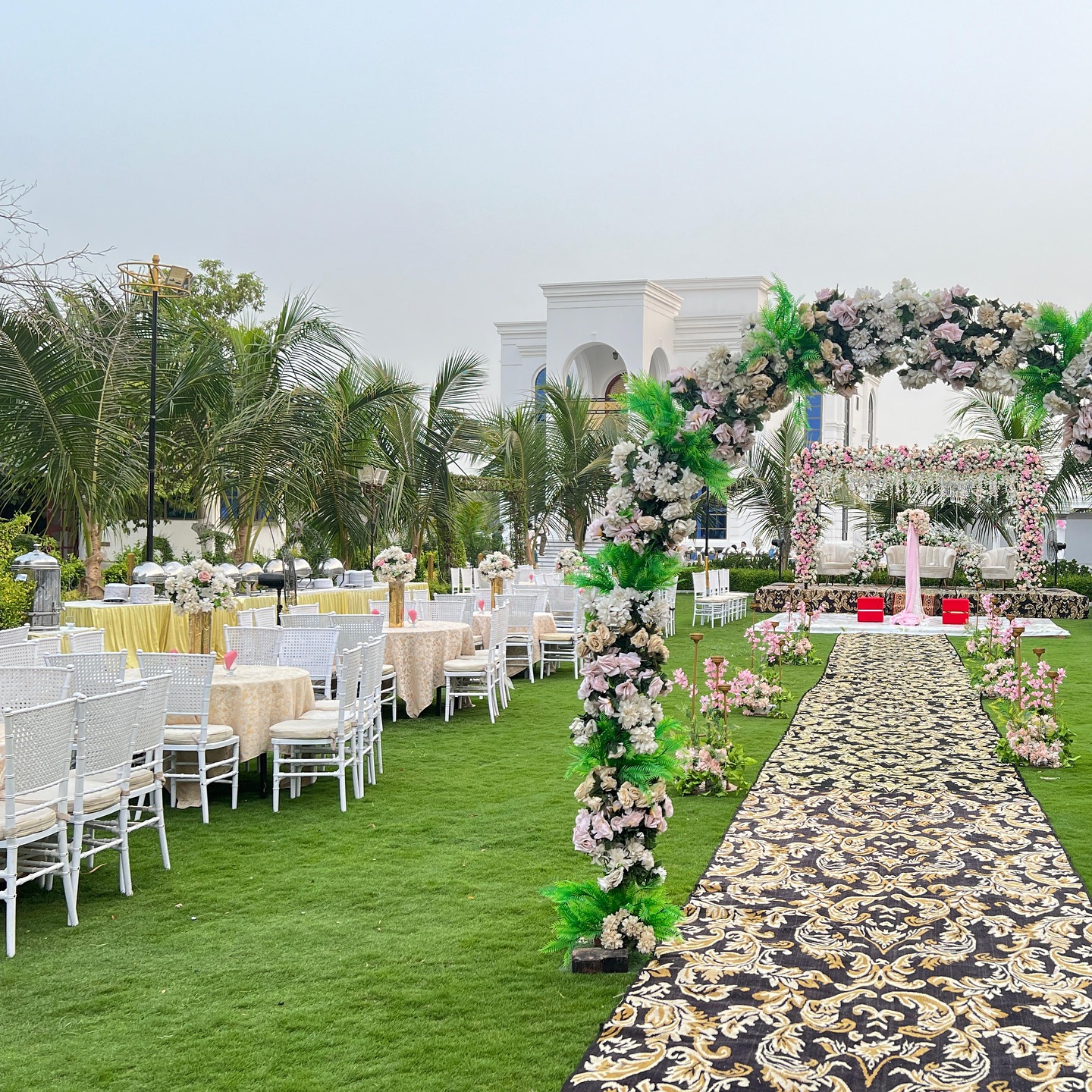 Sunset Luxury | Karachi