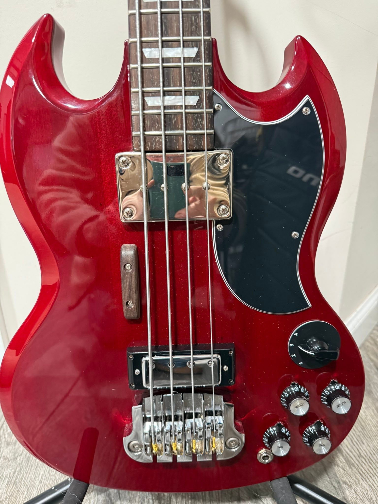 What makes an Epiphone EB-3 a Limited Edition, Custom Shop model?