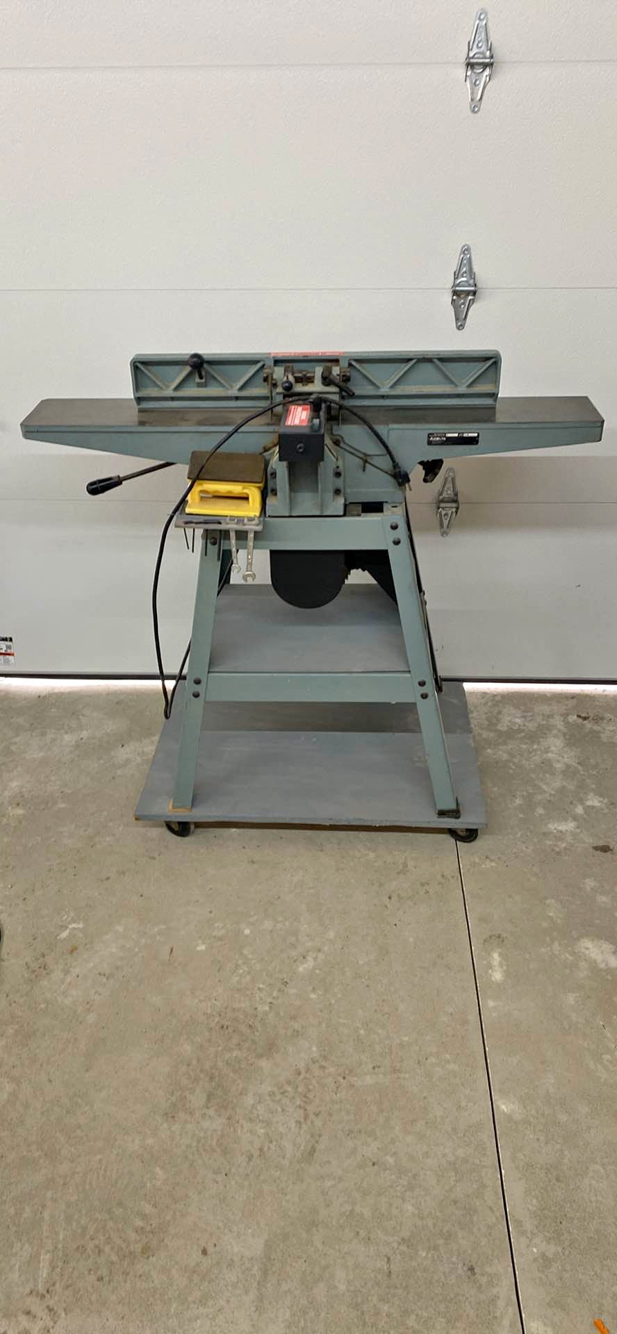 Freud RTS5000 Precision Router Table and Freud FT3000VCE 3 1/4 HP ...