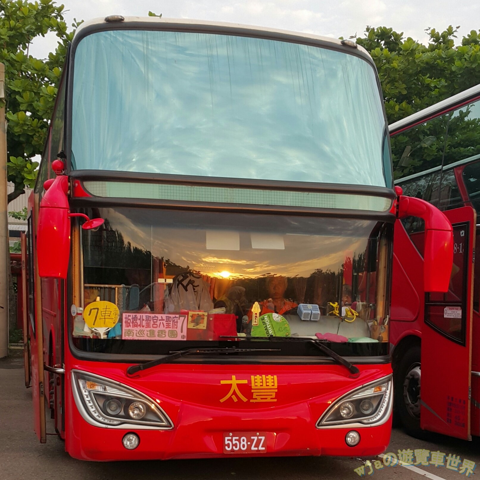 Wja の遊覽車世界 太豐觀光交通558 Zz 2015 9 Shacman Sx6125l Facebook