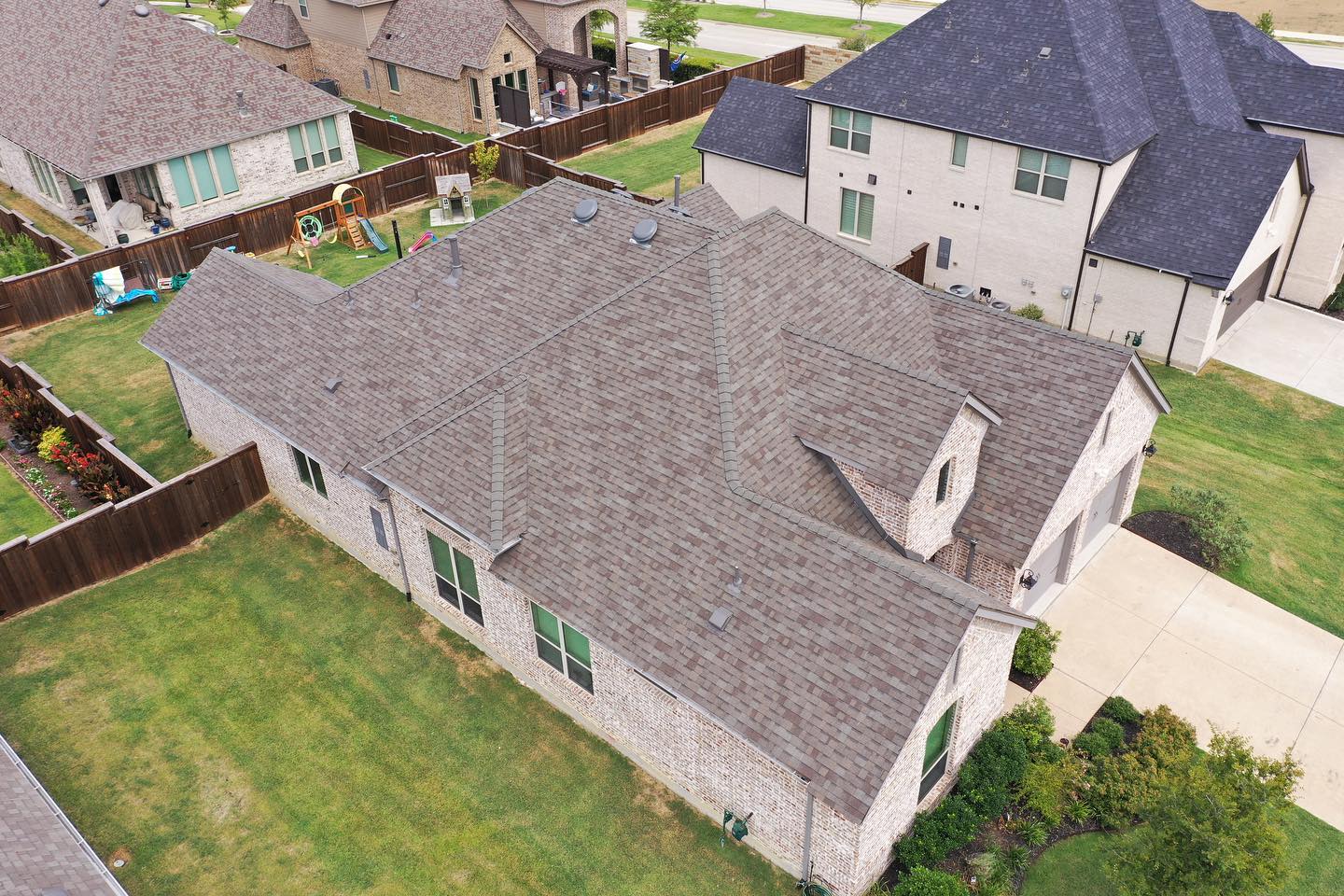 StormTech Roofing & Construction LLC