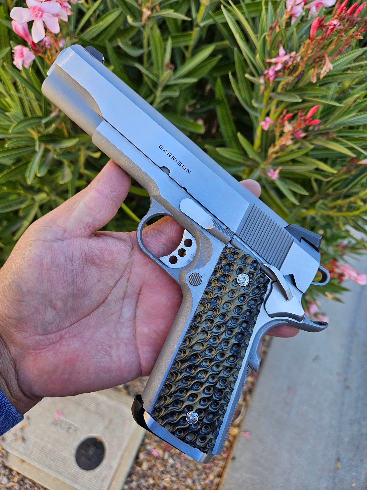 1911 Pistol Grips- full size smooth US Army Bone Cream/Black Acrylic
