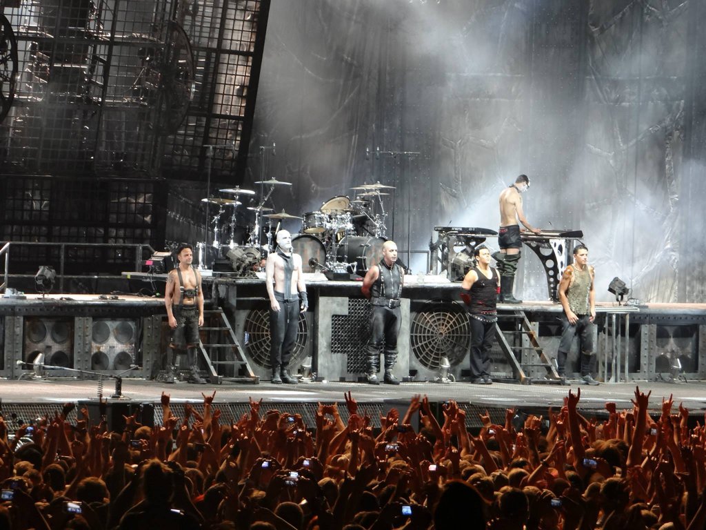 Emigrate Y Rammstein