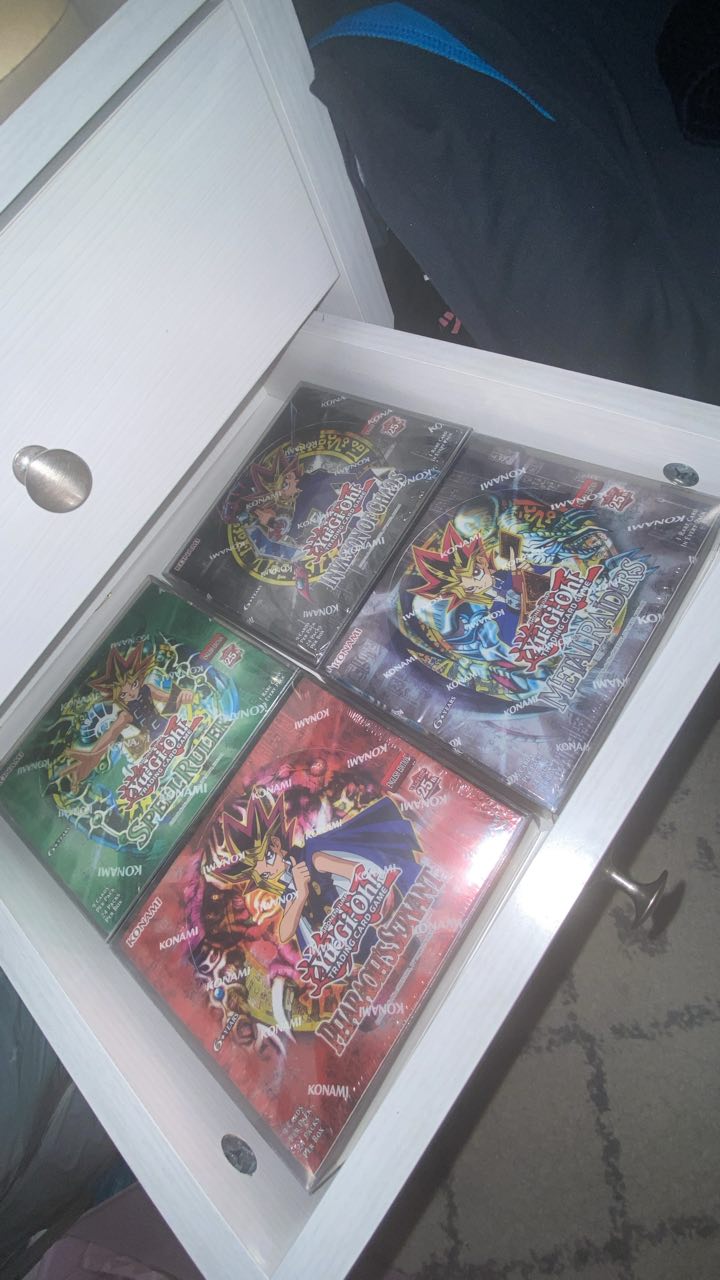 thanos yugioh card Yu-Gi-Oh! - Evilswarm Thanatos - LEHD-ENC36 - Common - 1st Edition - Legendary Hero Decks Must be Special Summoned (from your hand) by banishing 1 LIGHT and 1 DARK monster from your GY Thanos, The Mad Titan (Borderless)