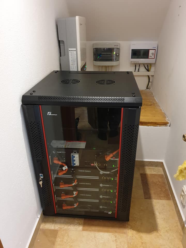 Unisolar.sk - Ďalší zrealizovaný solárny systém pri meste Šahy! 🔧👌😍 Ten ...