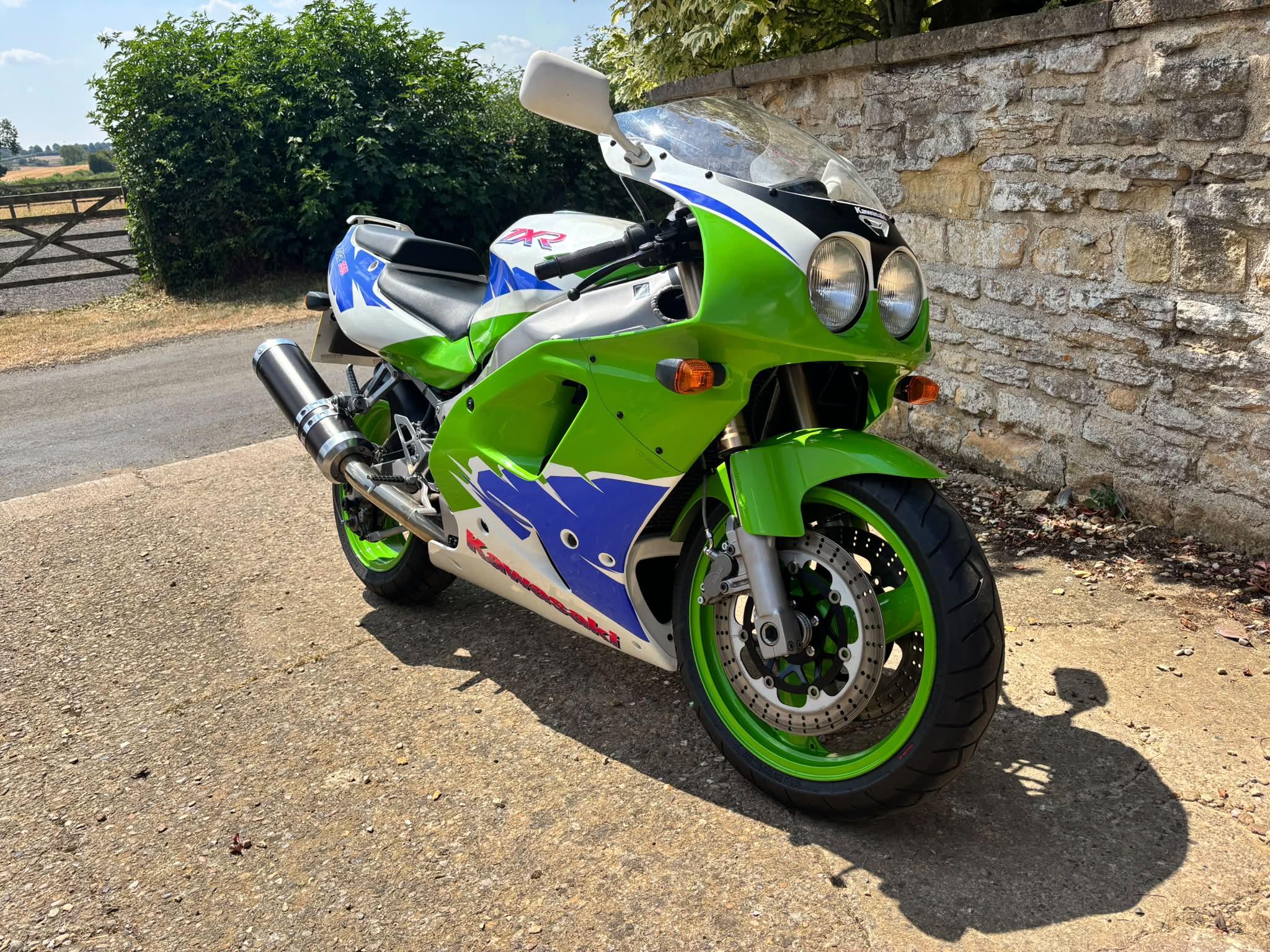 What's the status of 30-year-old Kawasaki ZXR750L2 bikes?
