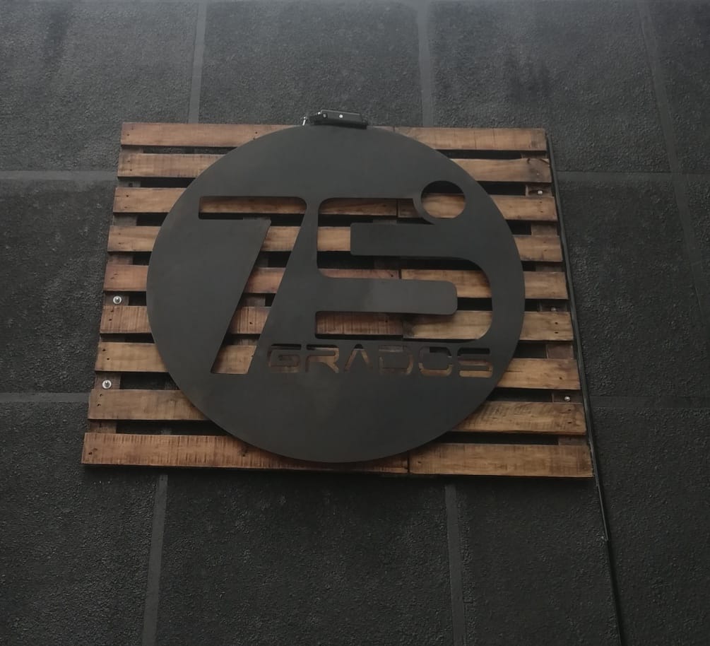 BAR 75 Grados