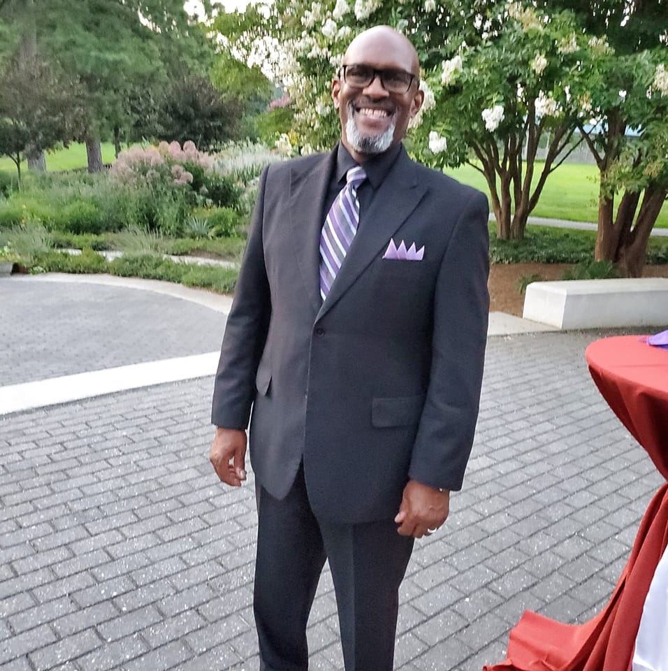 David R Lee Sr.