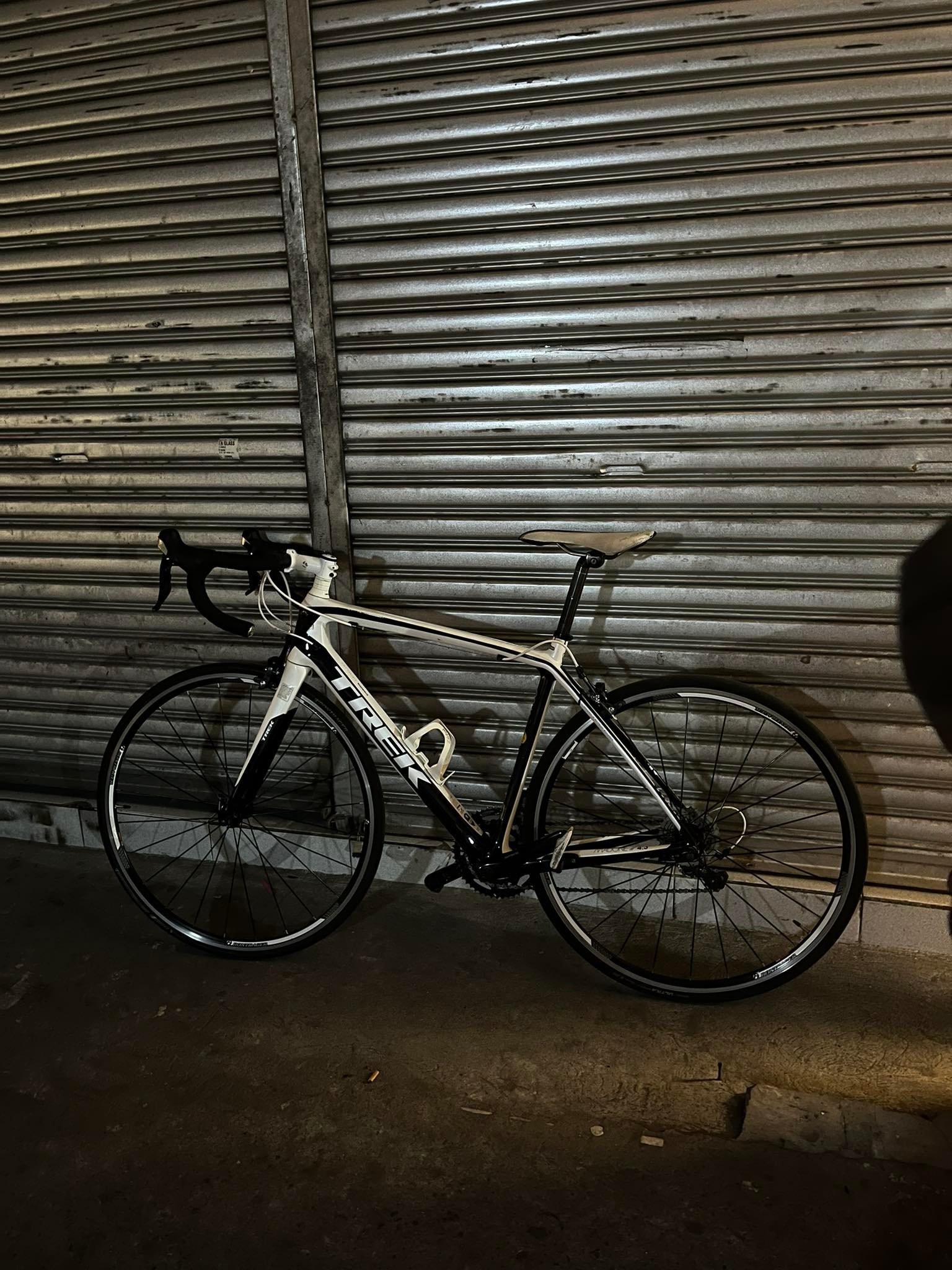 Checking offers or sale trek madone 4.3