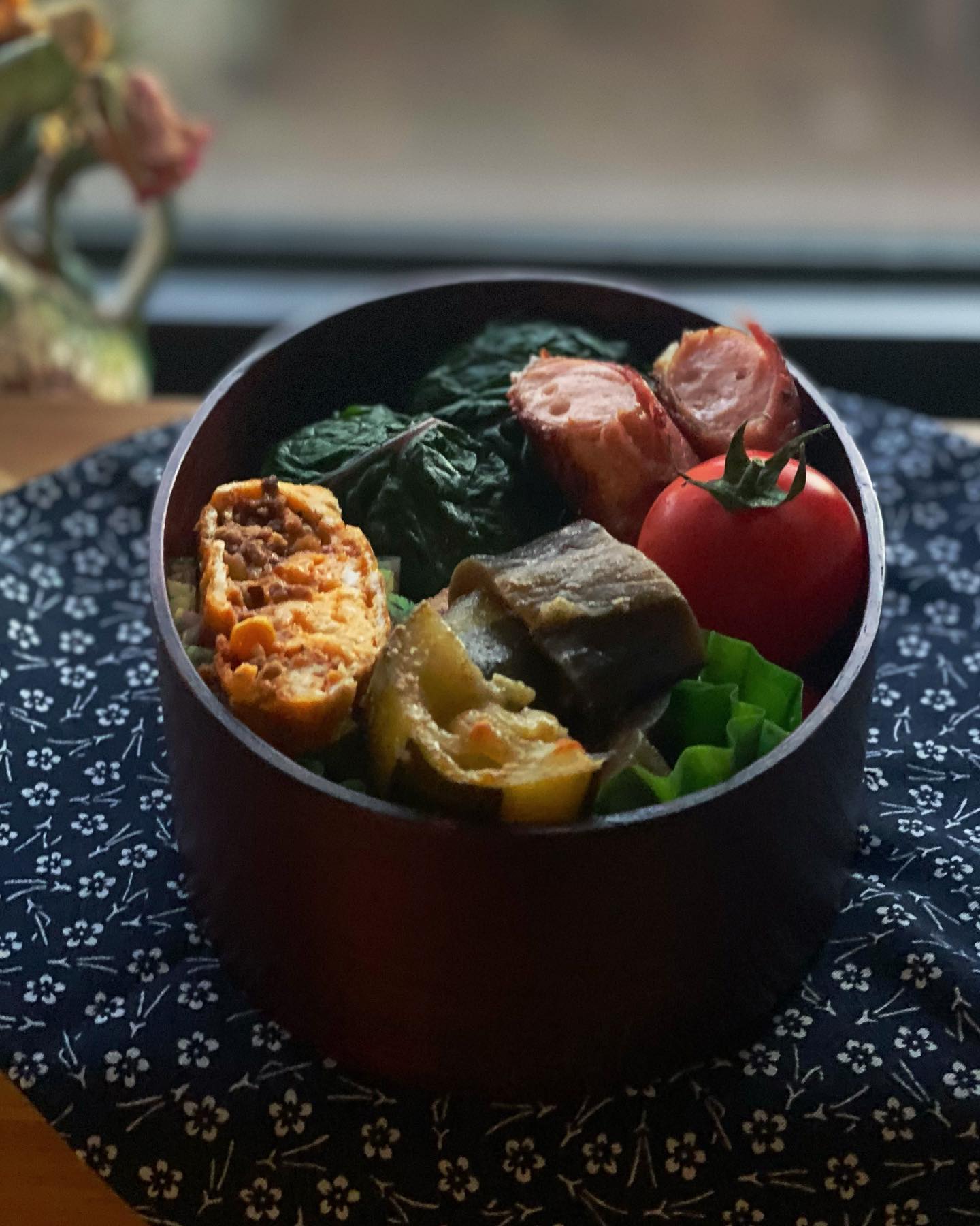 Today's Obento - 🇬🇧Today’s Bento •Rice balls wrapped in... | Facebook