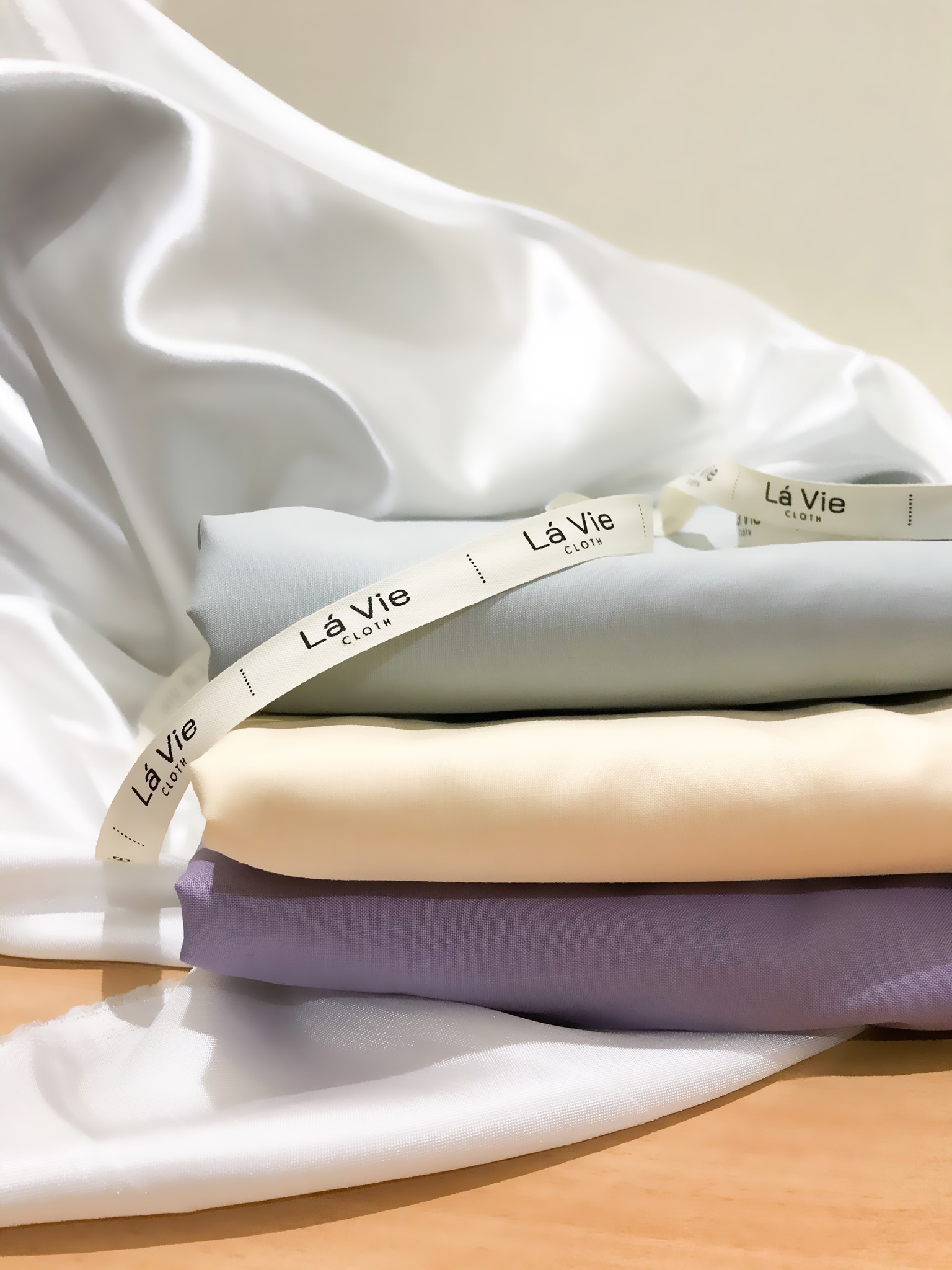 La Vie Cloth
