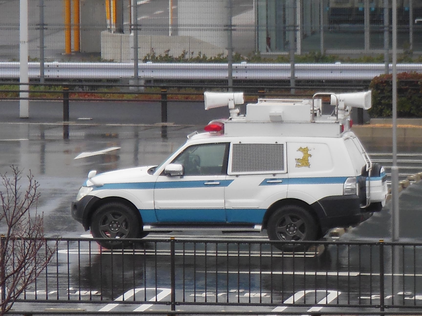 Japanese Police Patrol car BNR-34 a 1