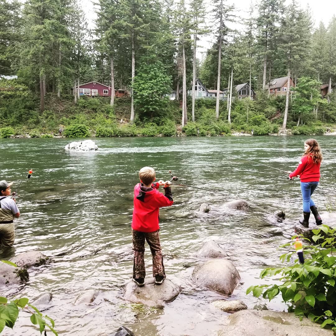The 1st Kids steelhead days event... - Conti's Custom Rods