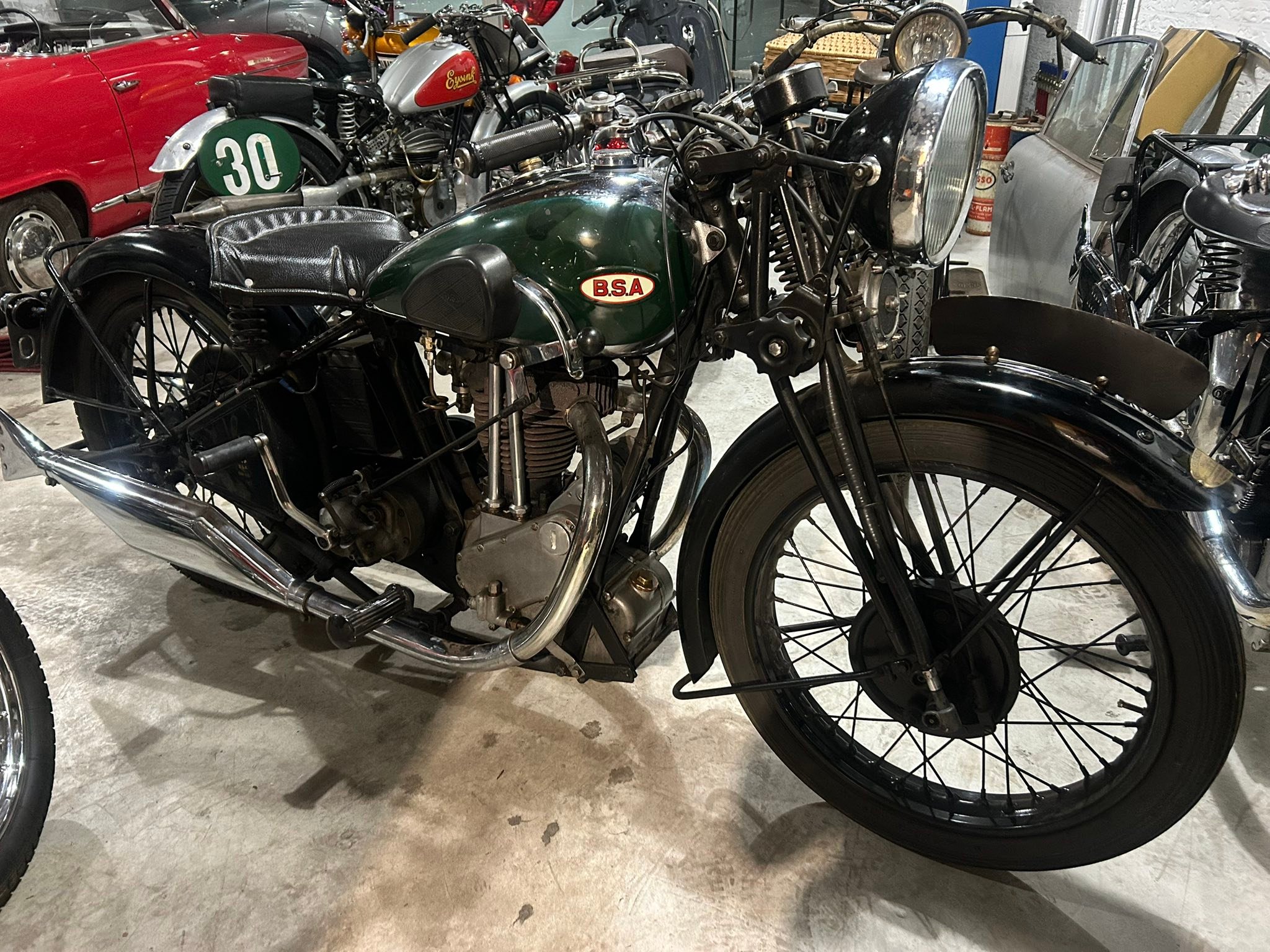 Coming in end of this week this 500cc BSA A7 Tele Rigid with dutch