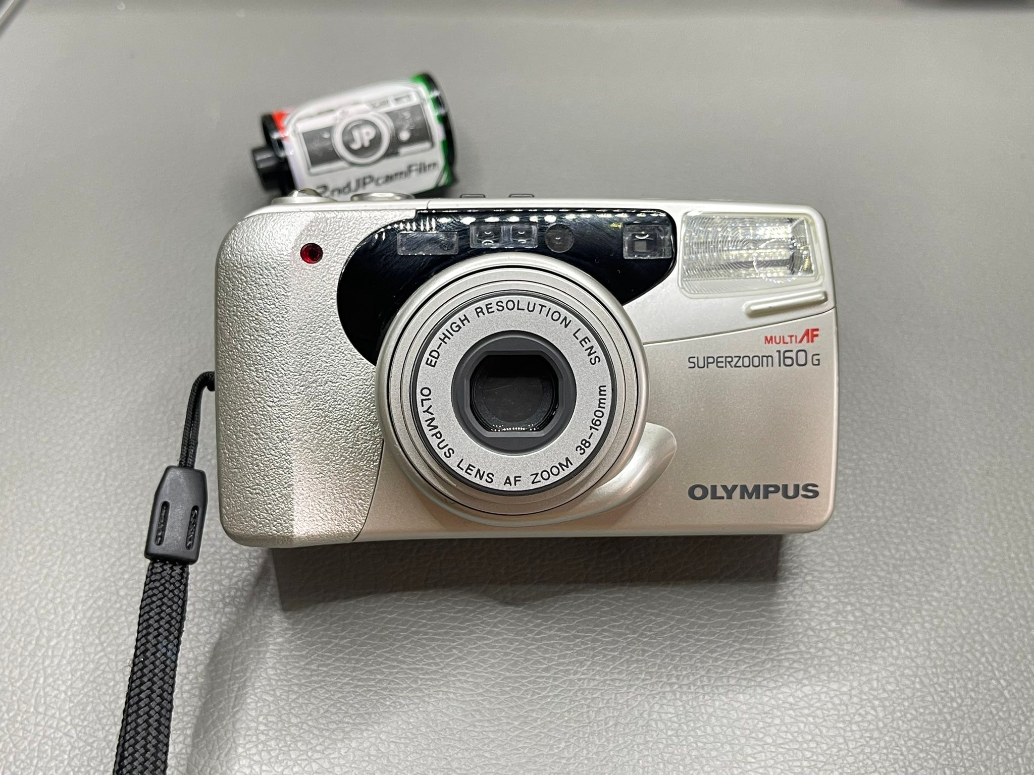 Olympus Superzoom 160G ( nhỏ gọn siêu zoom )