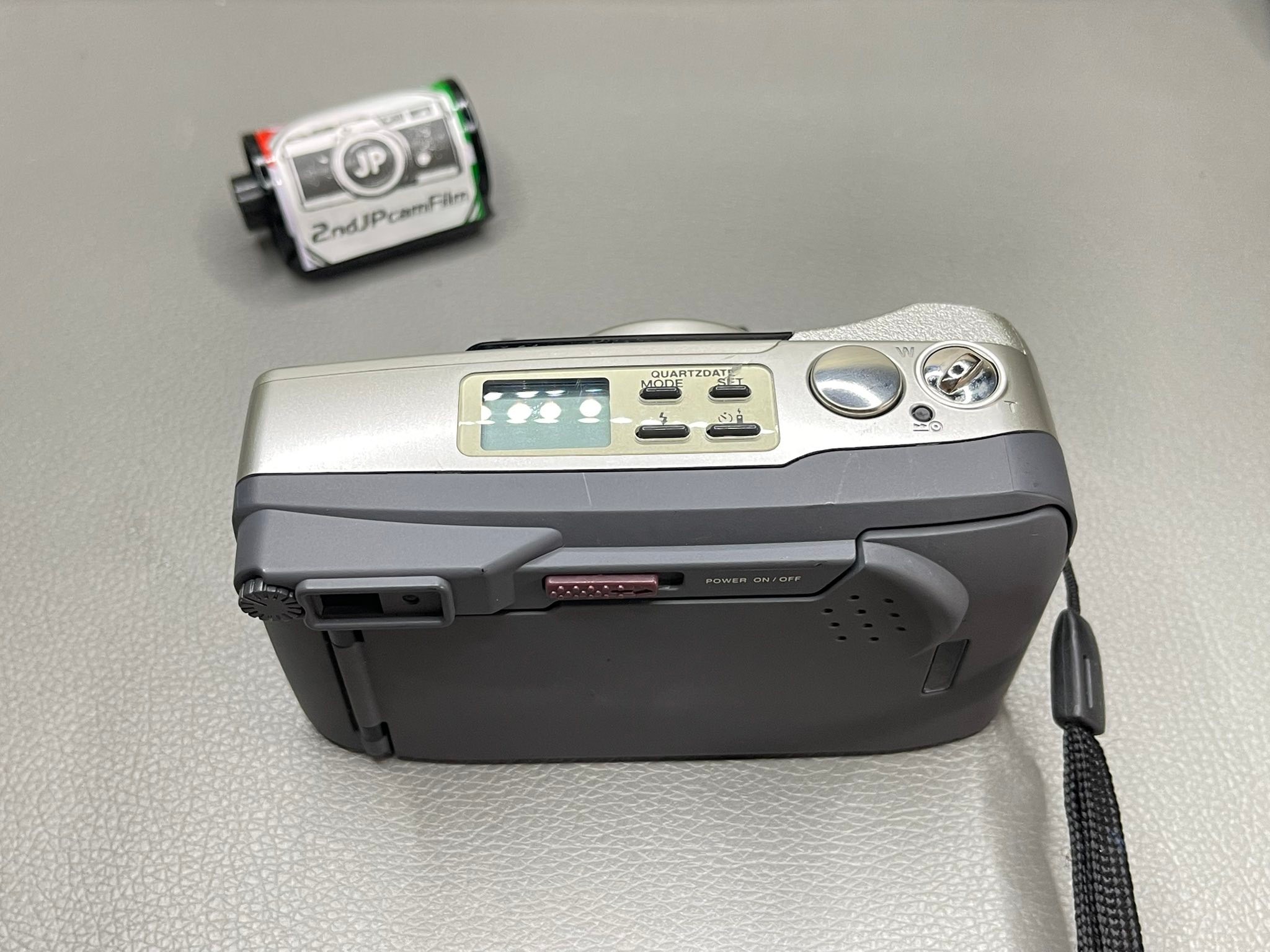 Olympus Superzoom 160G ( nhỏ gọn siêu zoom )