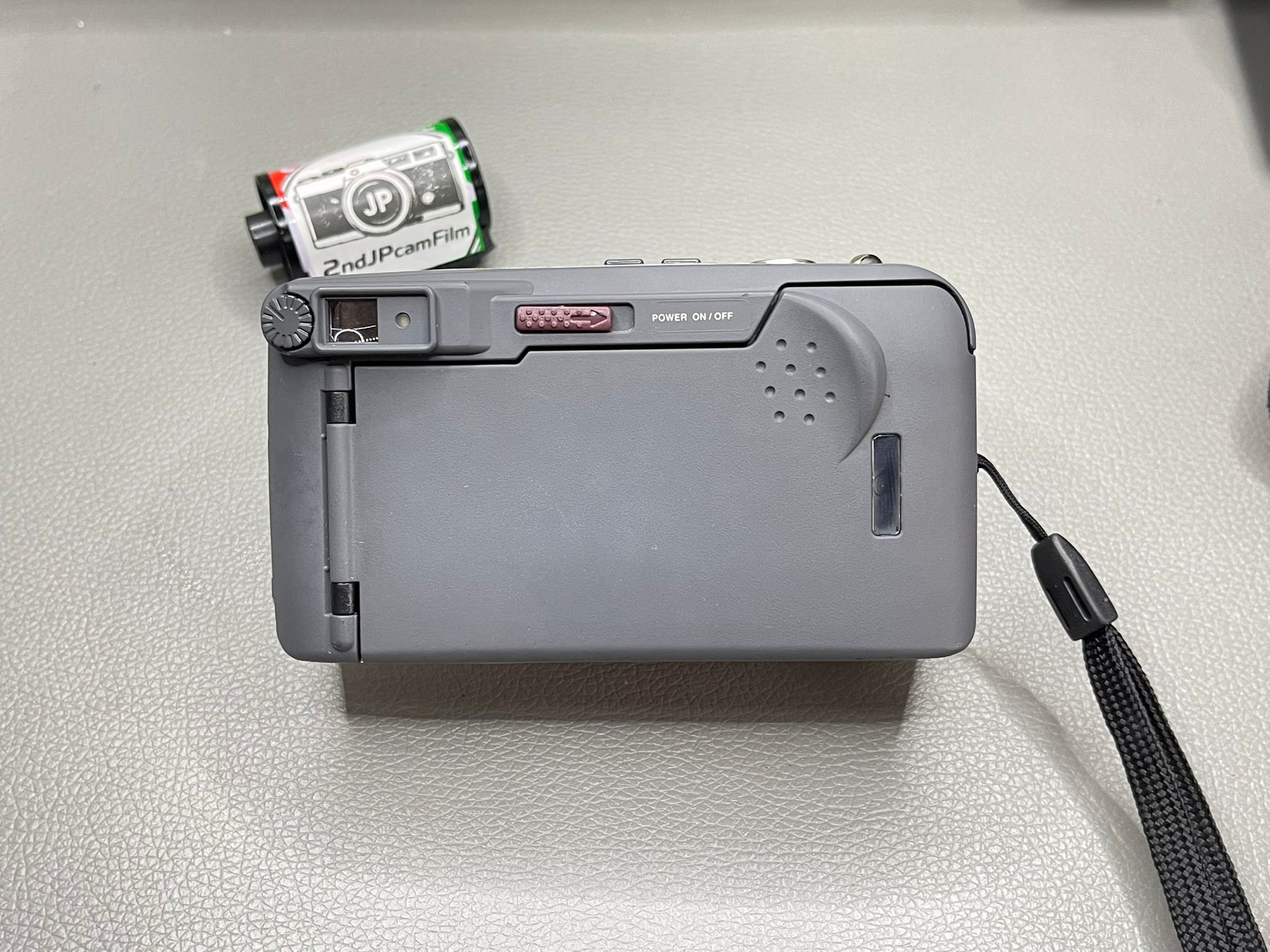 Olympus Superzoom 160G ( nhỏ gọn siêu zoom )
