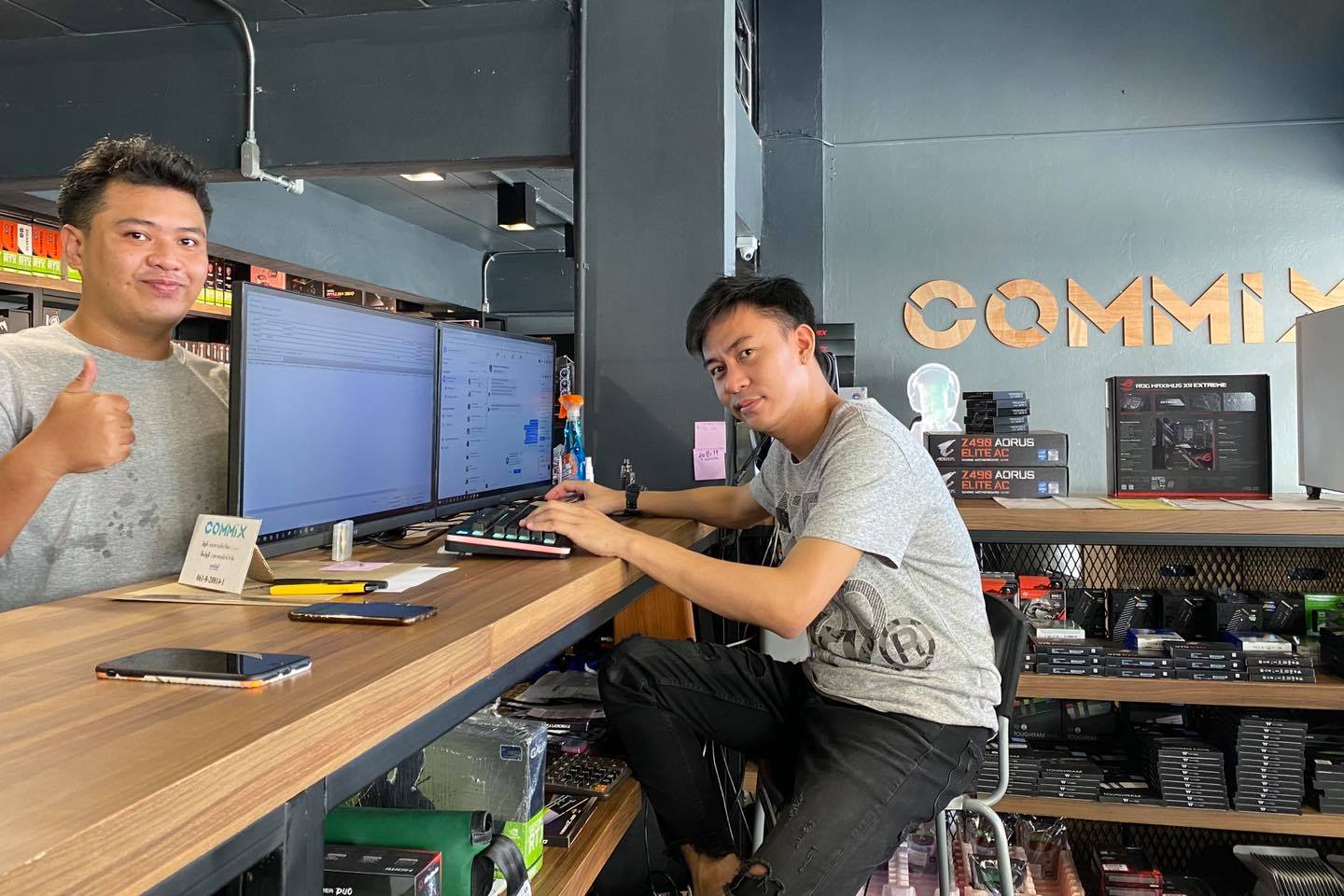 Commix Store - เปิดร้านแล้วครับ พร้อมรับ order มา!!!...