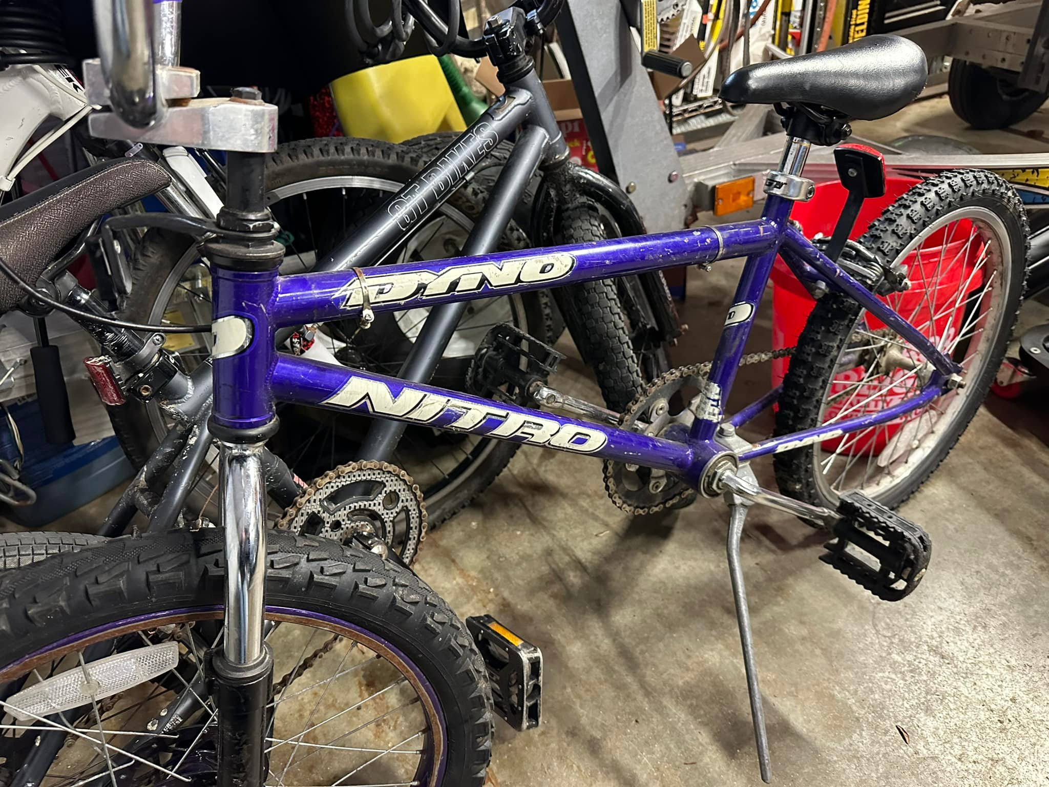 Are RockShox front shocks available on '94 Dyno BMX bikes?