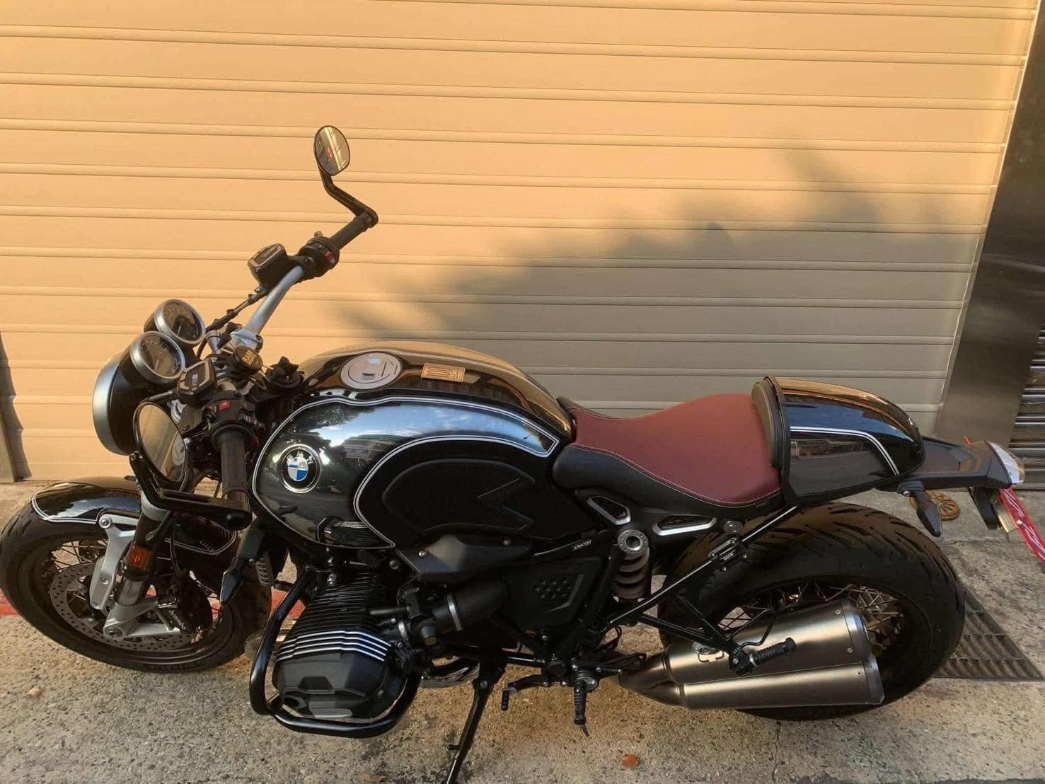 R9t 、R12、R18全新二手拍賣場 | 售：總代理BMW R nineT 100週年紀念版(全球限量生產1,923輛) | Facebook