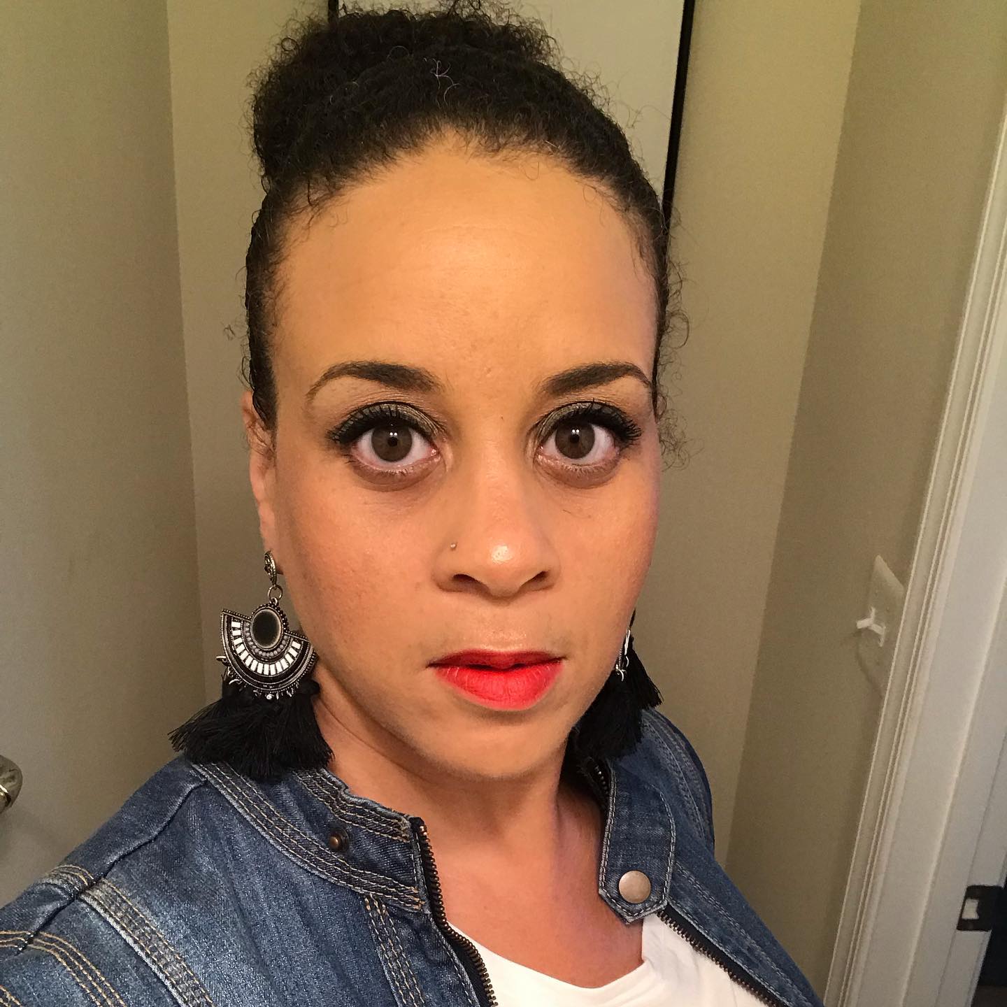 Aziza Jones-Mary Kay Consultant - Home