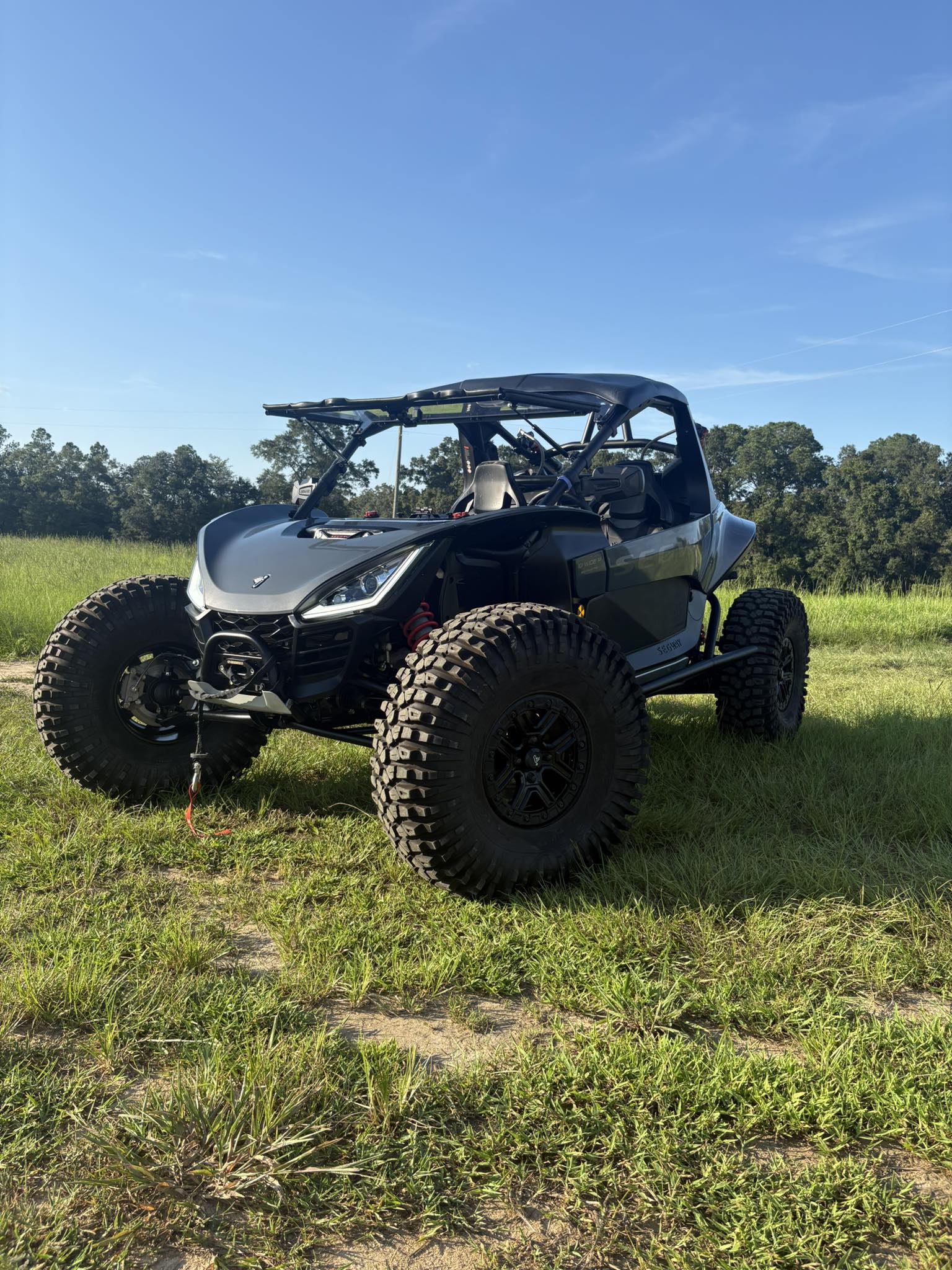 Testing out 35's on the little yellow banana. Looks like they will