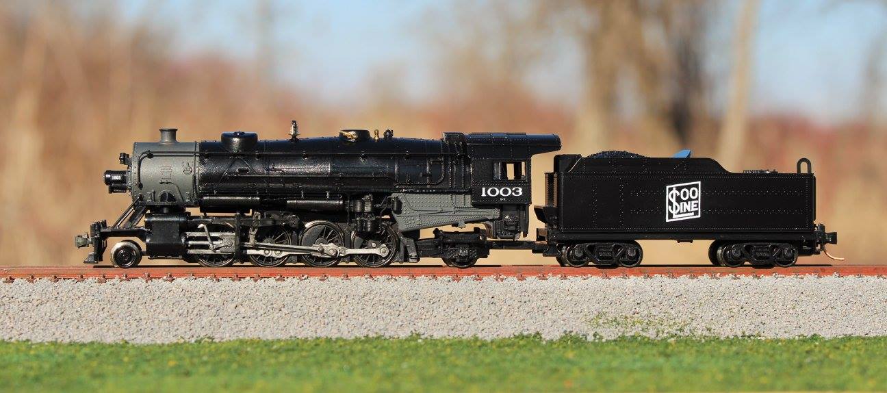 Railfan - GRAND TRUNK GP38-2: Grand Trunk GP38-2 4623 sits outside the ...