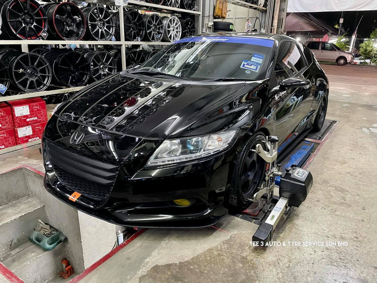 Honda CRZ?? Yokohama ADVAN NEOVA AD08R ?? 225-45-16 front 