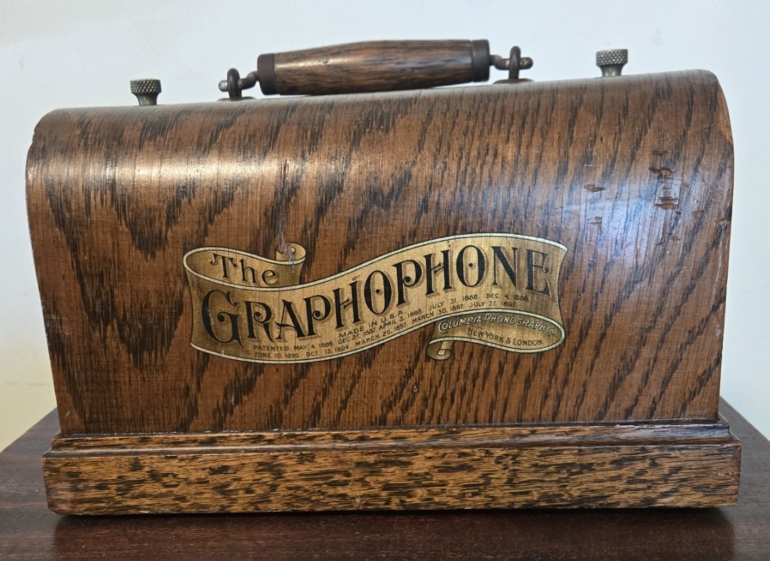 What is the value of a 1889 Columbia Graphophone Type Q?