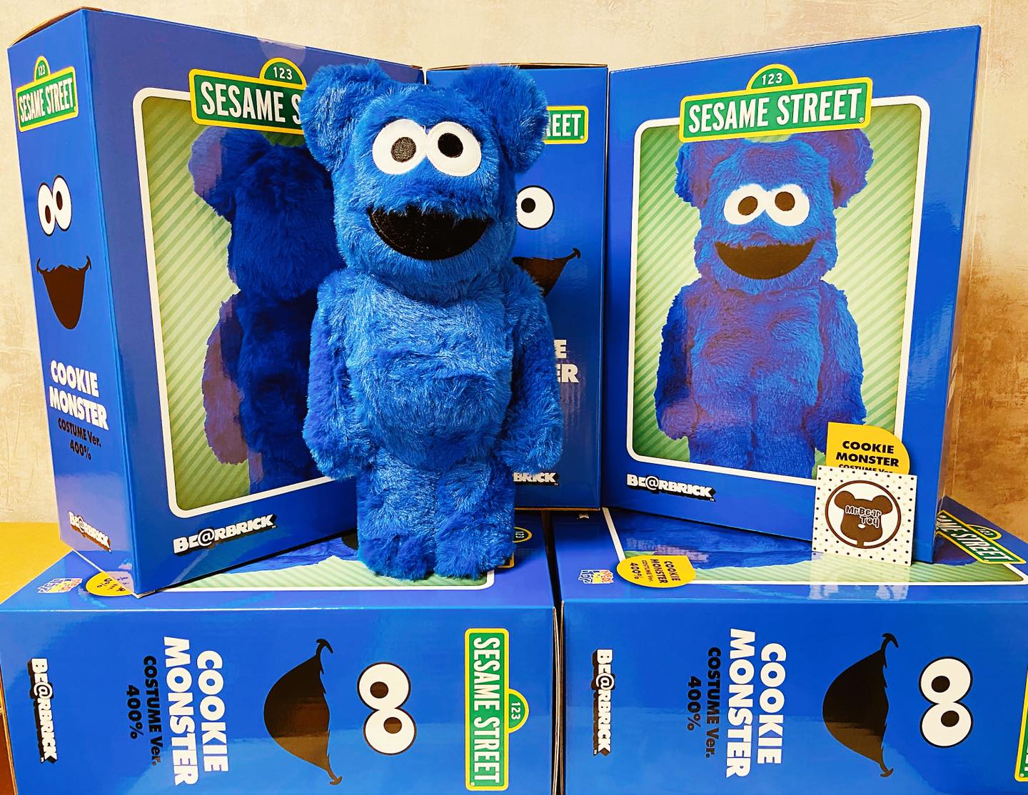Bearbrick Cookie Monster Costume Ver 400% & 1000% 兩款都未到齊貨