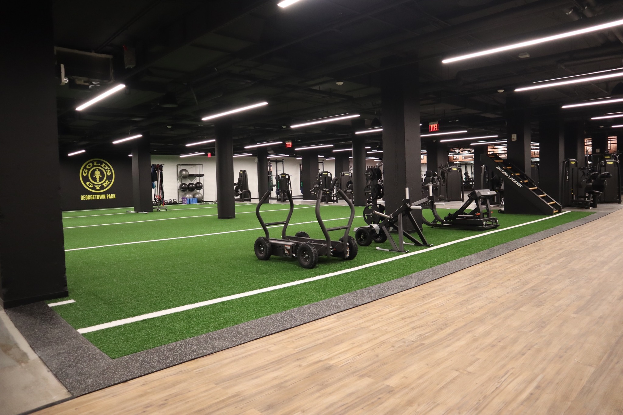 Gold's Gym - Georgetown Park | Washington D.C. DC