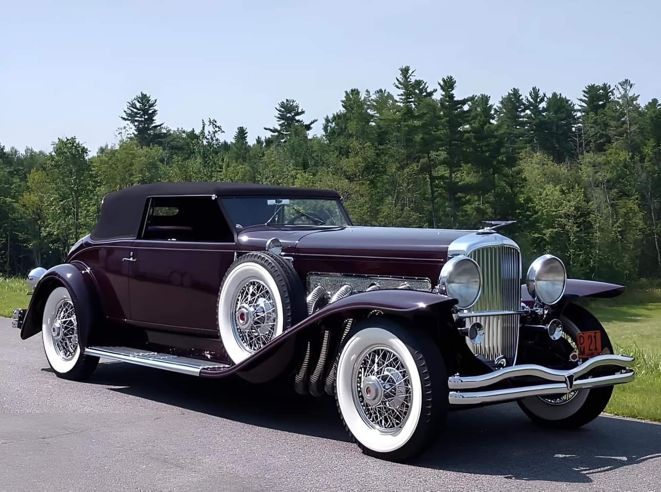 1933 Duesenberg Model J Torpedo Convertible Victoria.
