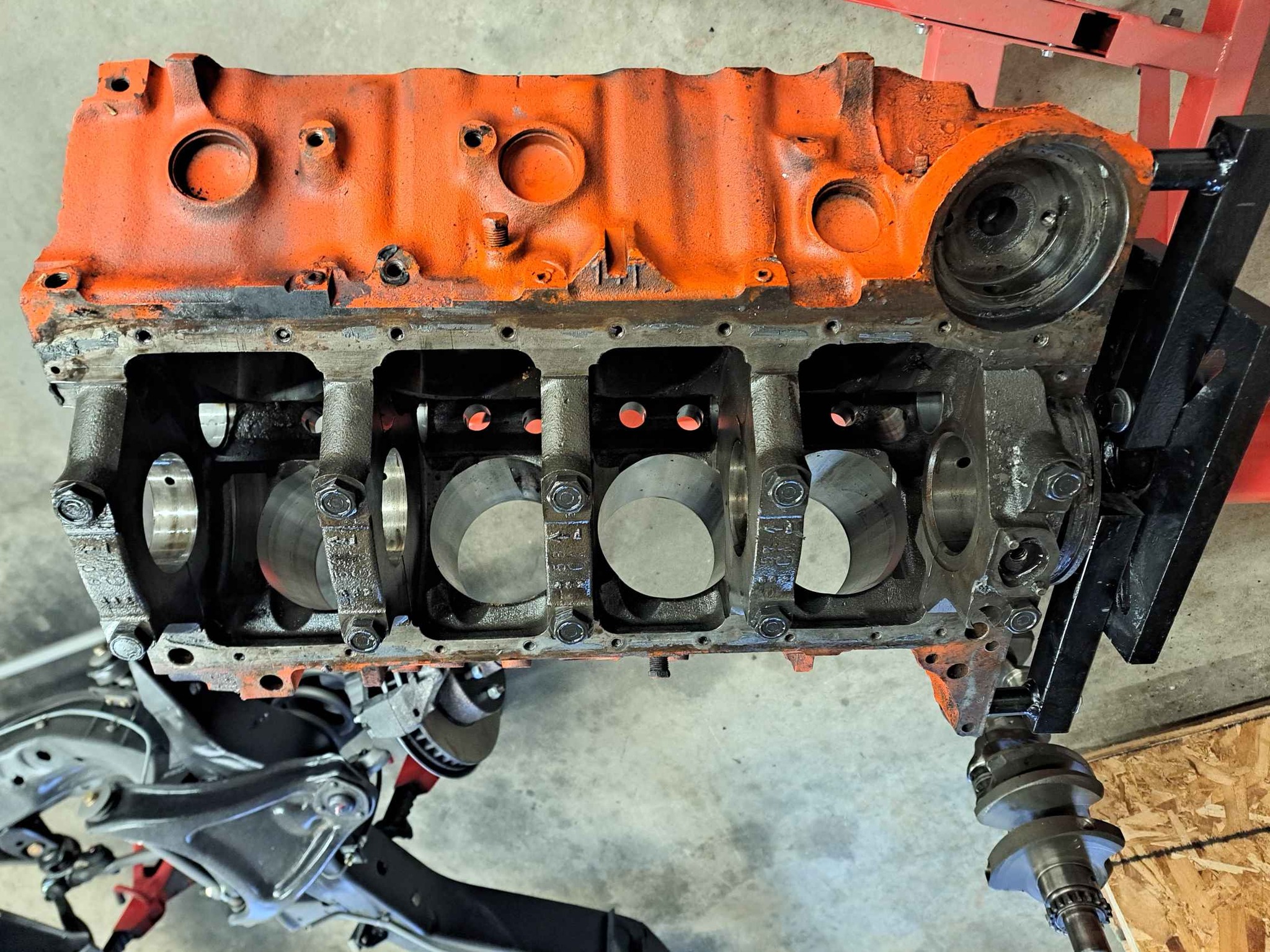 Chevrolet 454 block with crank rods and pistons - Car Engines & Engine ...