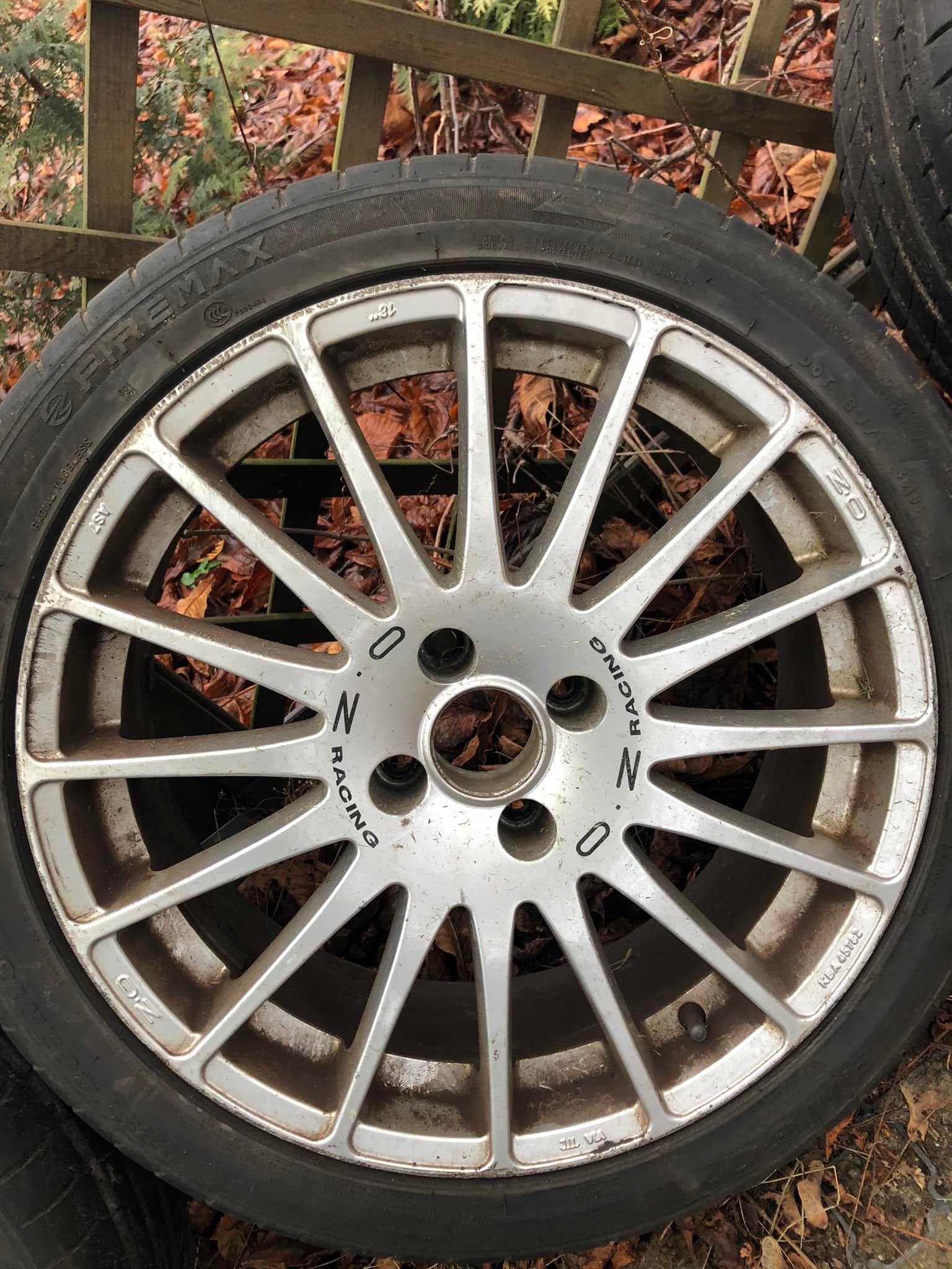 O.Z RACING SUPERTURISMO GOLD MADE IN ITALY R17X7J 5X100 OFFSET 48