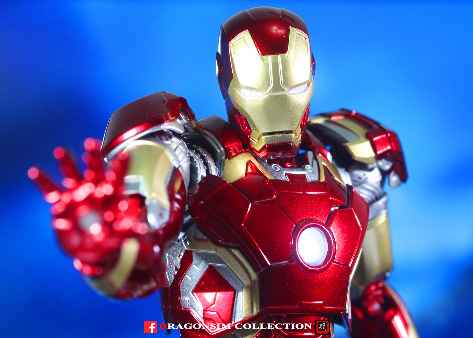 Threezero Avengers: Infinity Saga 1/12 scale DLX Iron Man Mark 43