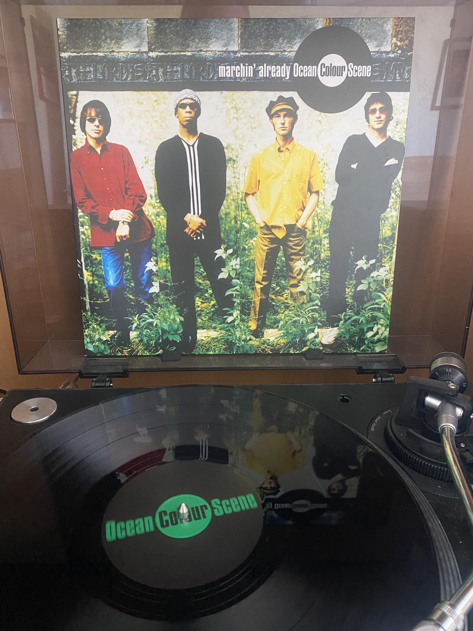 Ocean Colour Scene marchin