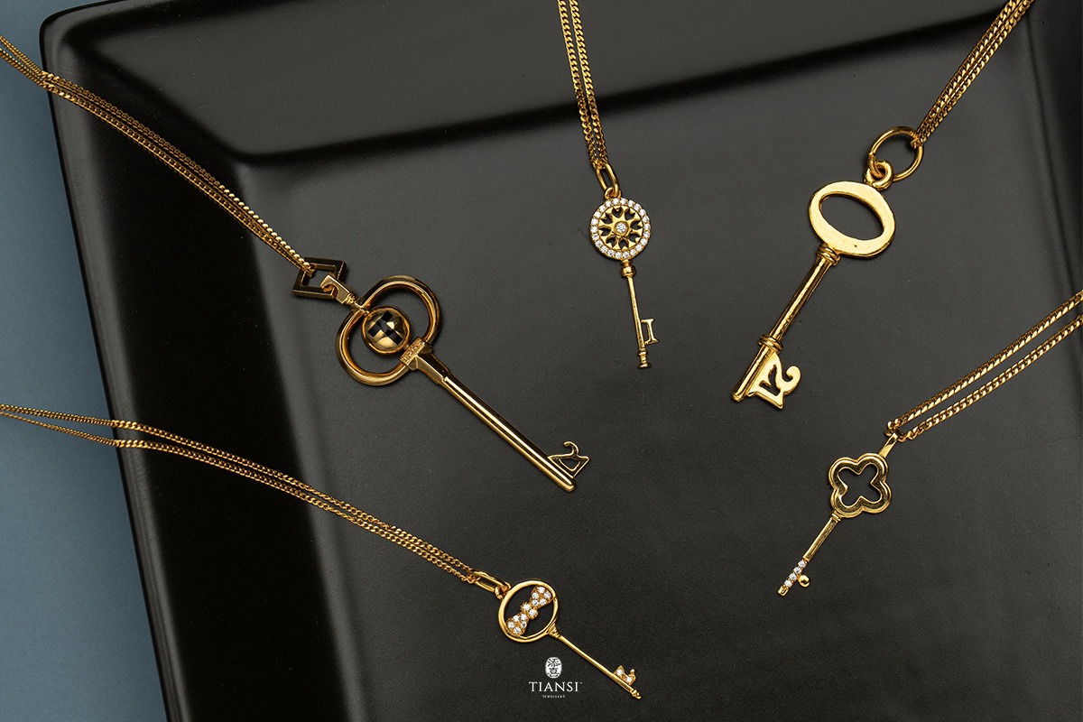 新品推荐 21岁首选礼物916黄金 金钥匙坠饰系列 Tian Si Jewellery 添喜金庄 Facebook
