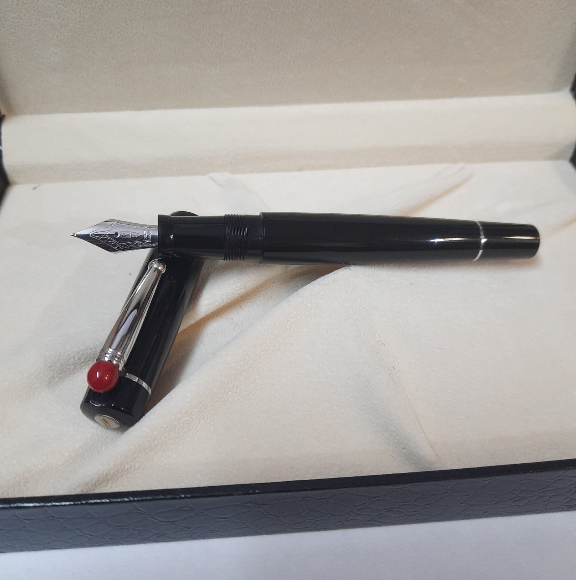 Are Delta pens of Italy still made by the original manufacturer?