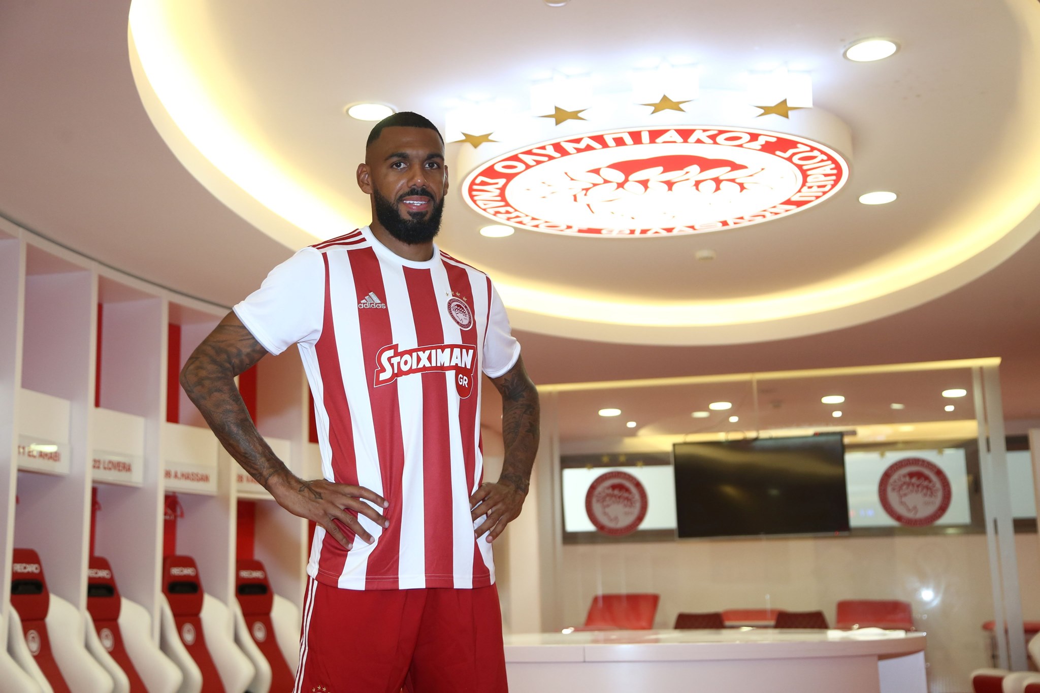 Uefa Champions League Olympiacos Fc Add Yann M Vila To Their Midfield They Had Some Great Moments In Europe Last Season Will The Erythrolefki Reach The Ucl Group Stage Facebook