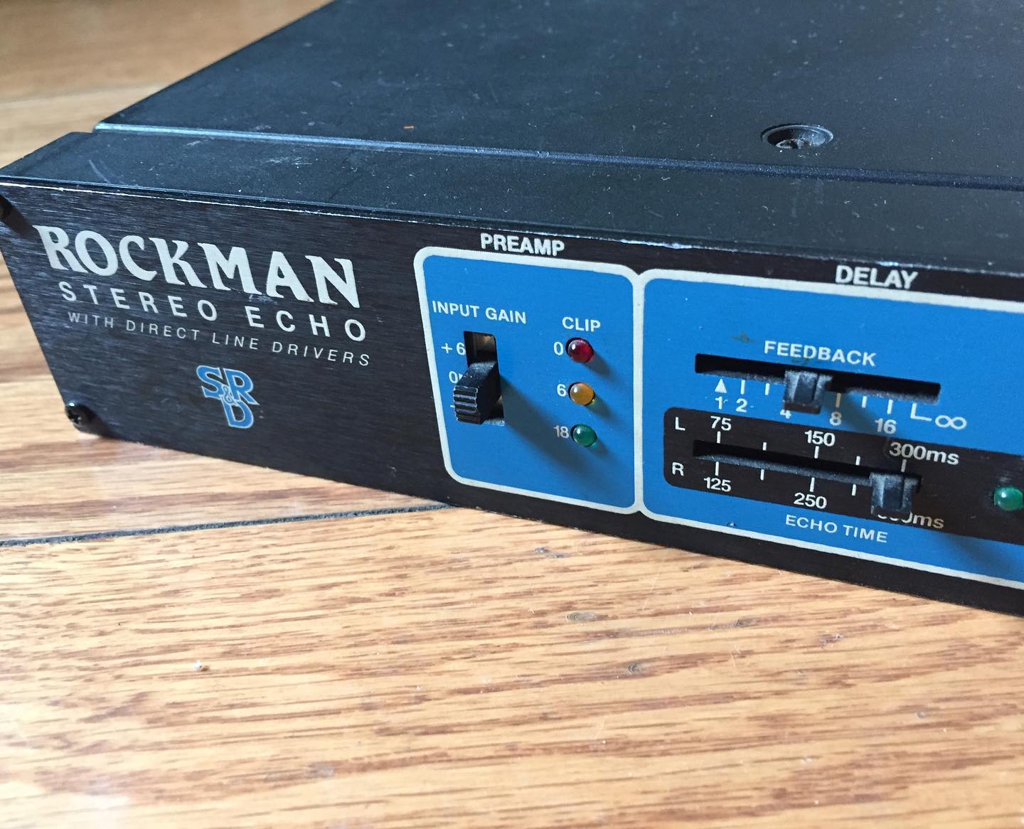 Rockman Stereo Echo half-rack bucket-brigade delay unit 