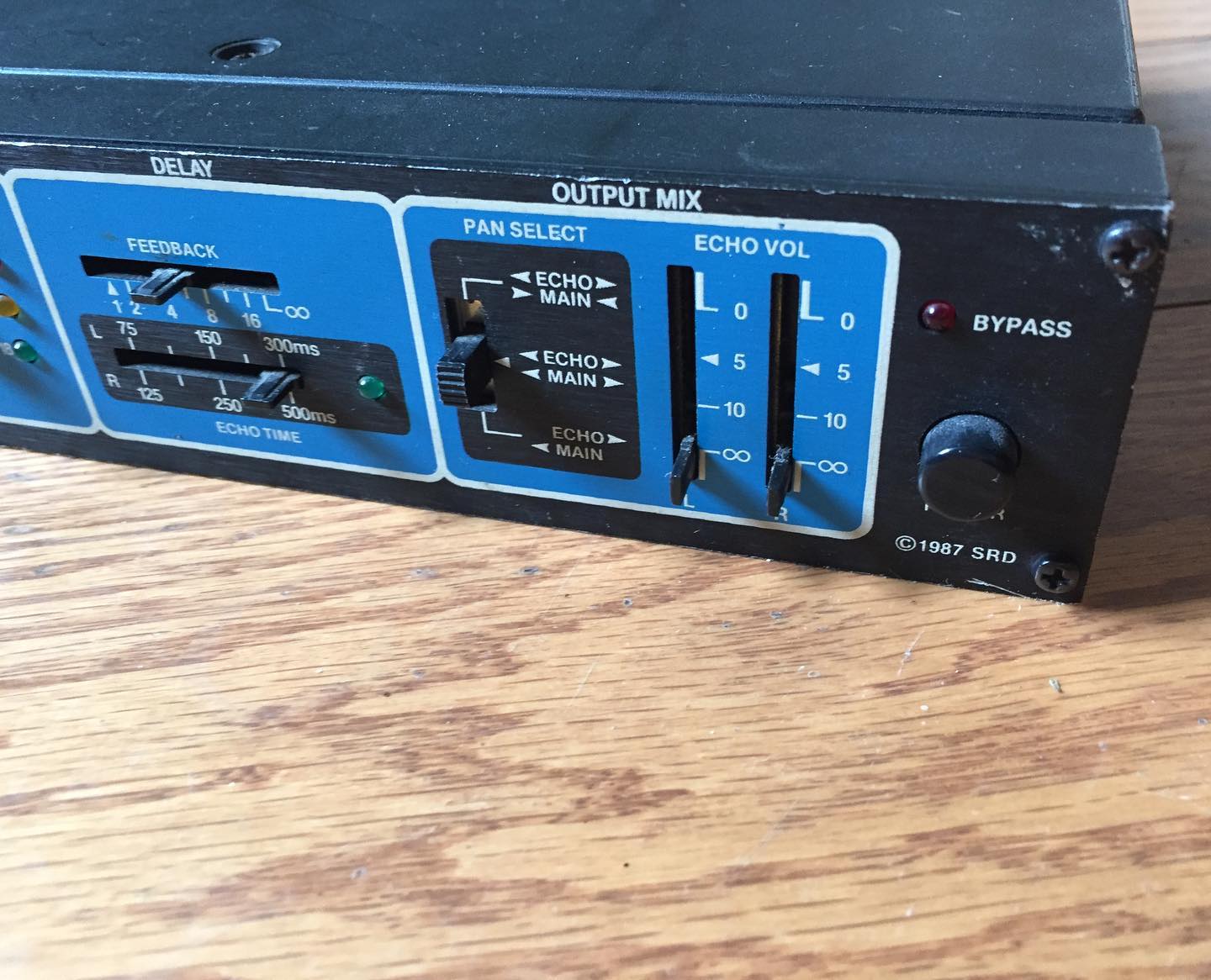 Rockman Stereo Echo half-rack bucket-brigade delay unit 