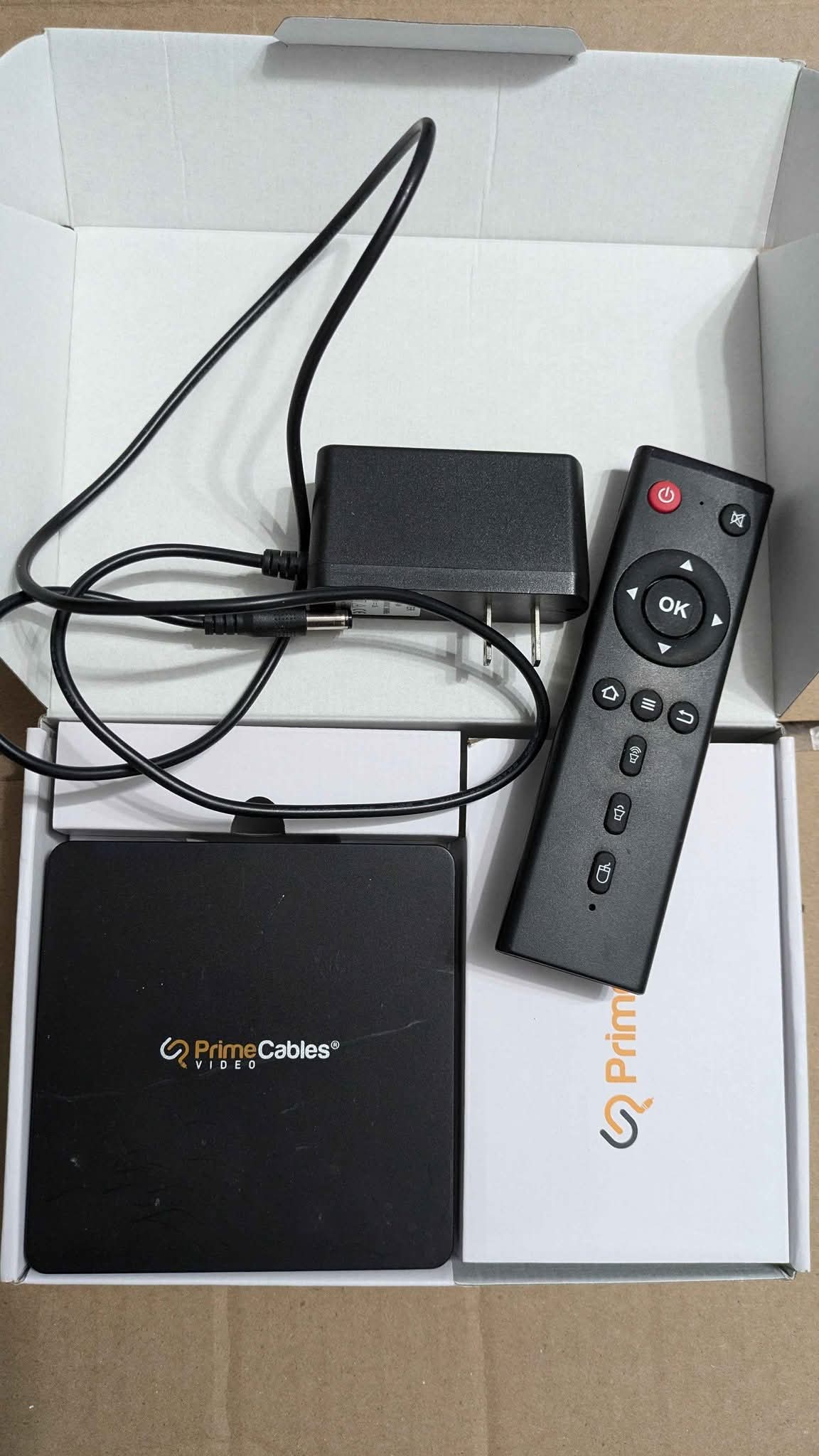 TV Stick Android 4K Con 2GB RAM E 16GB Memoria - WiFi Dual-Band, HDR10+, Telecomando Vocale