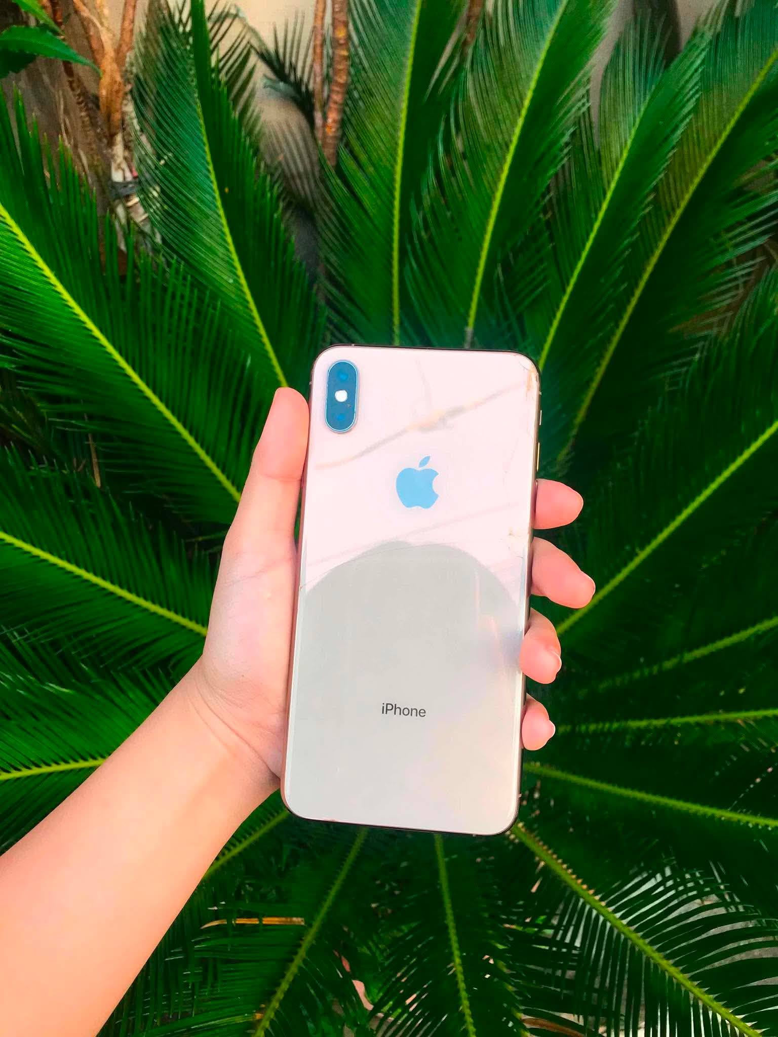 IPHONE XS 64gb