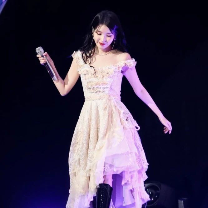 for IU 2022 GOLDEN HOUR 최고의 아이유 최고의 시간을 위하여!! 사랑 